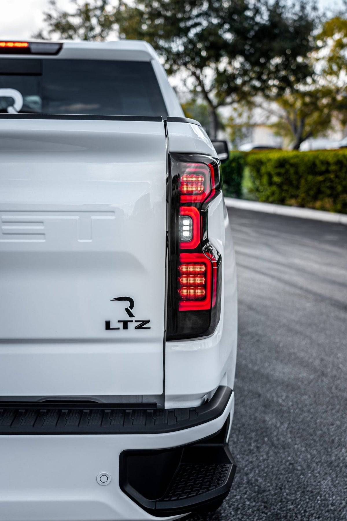 2020-2024 Chevrolet Silverado 2500/3500 RECON Clear Lens (Paintable) OLED Tail Lights (Replaces OEM LED) - Legends Auto Parts