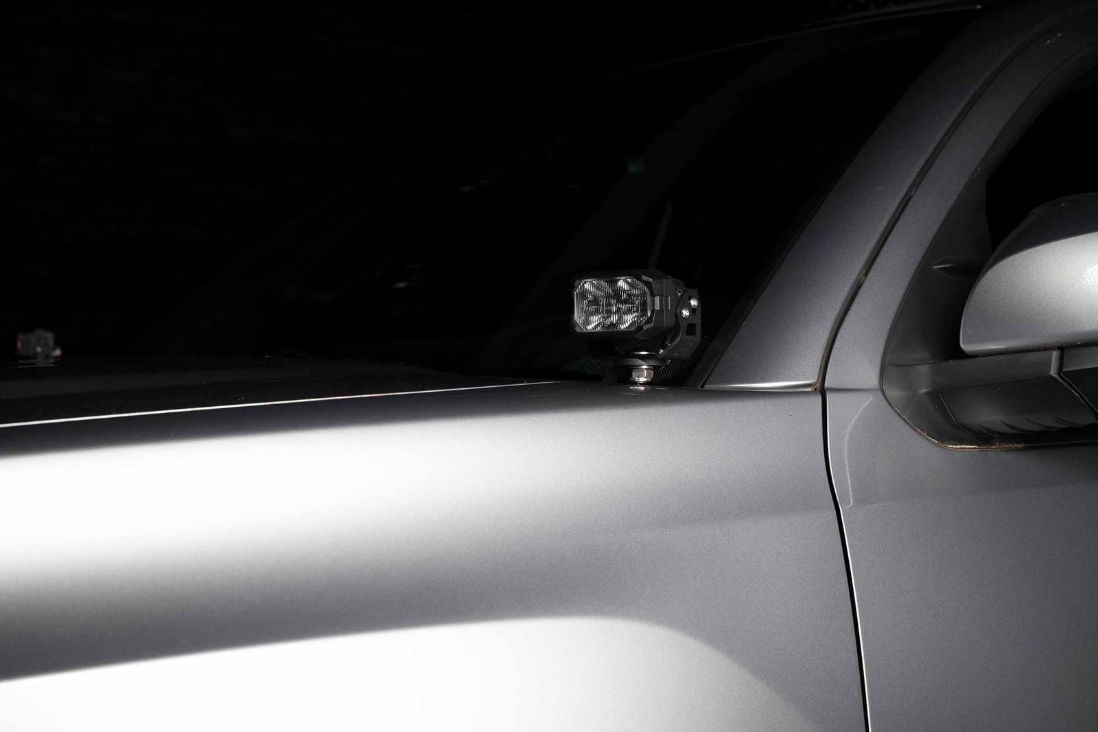 Morimoto 2Banger Ditch Light Kit: 16-23 Tacoma (HXB Yellow Combo Beam)