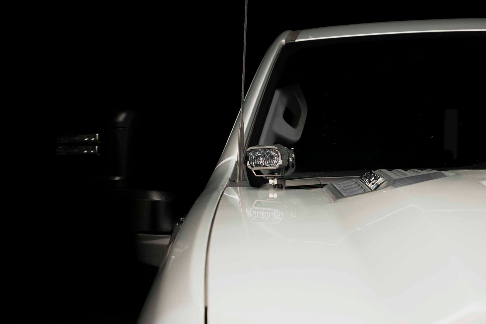 Morimoto 2Banger Ditch Light Kit: 20-24 Silverado HD (HXB White SAE Wide Beam)