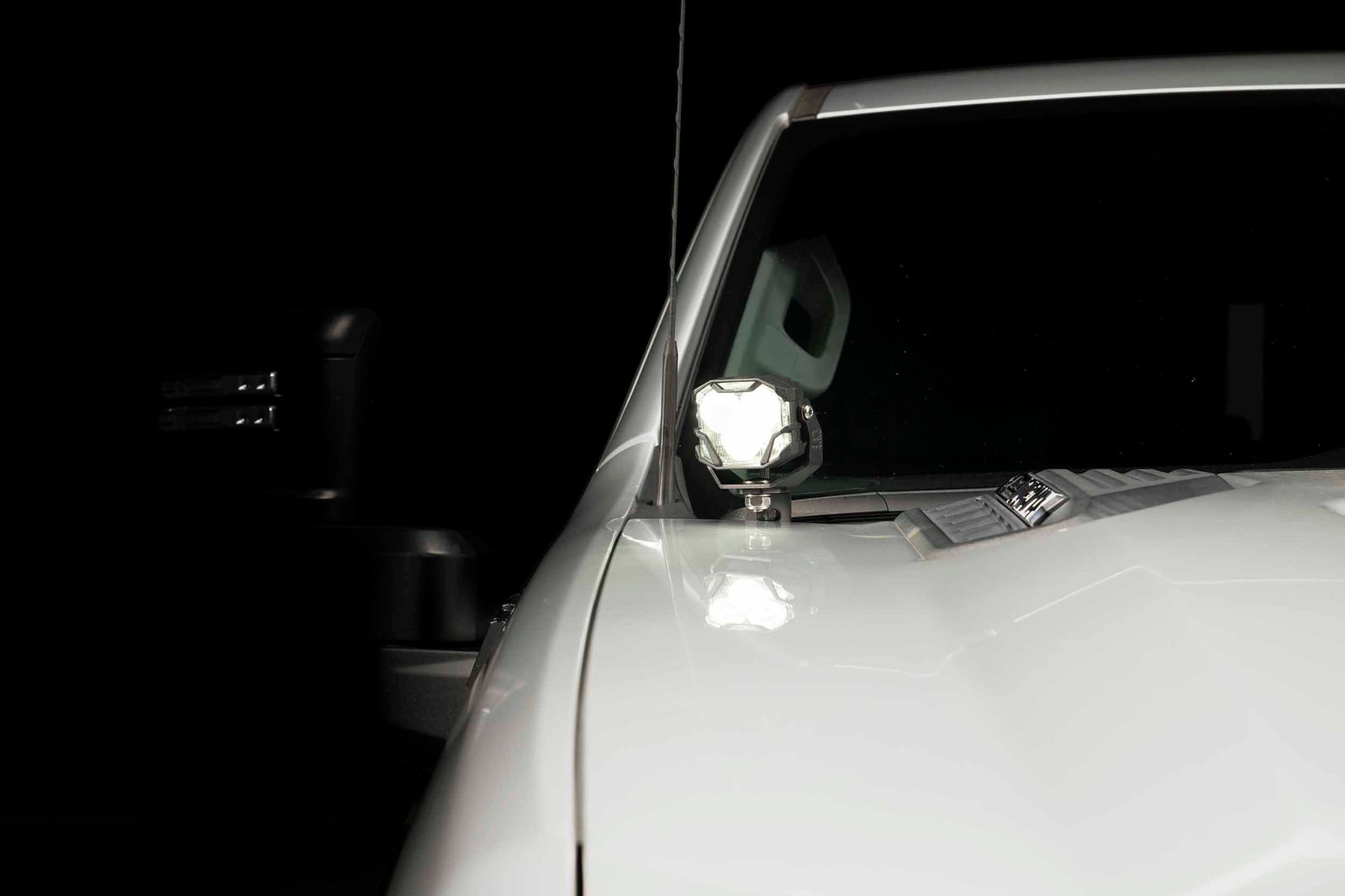 Morimoto 4Banger Ditch Light Kit: 20-24 Silverado HD (NCS Yellow Flood Beam)