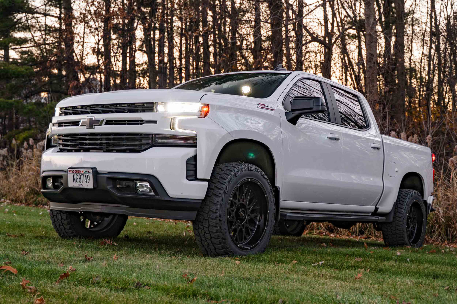 Morimoto 4Banger Ditch Light Kit: 19-24 Silverado 1500 (NCS White Flood Beam)
