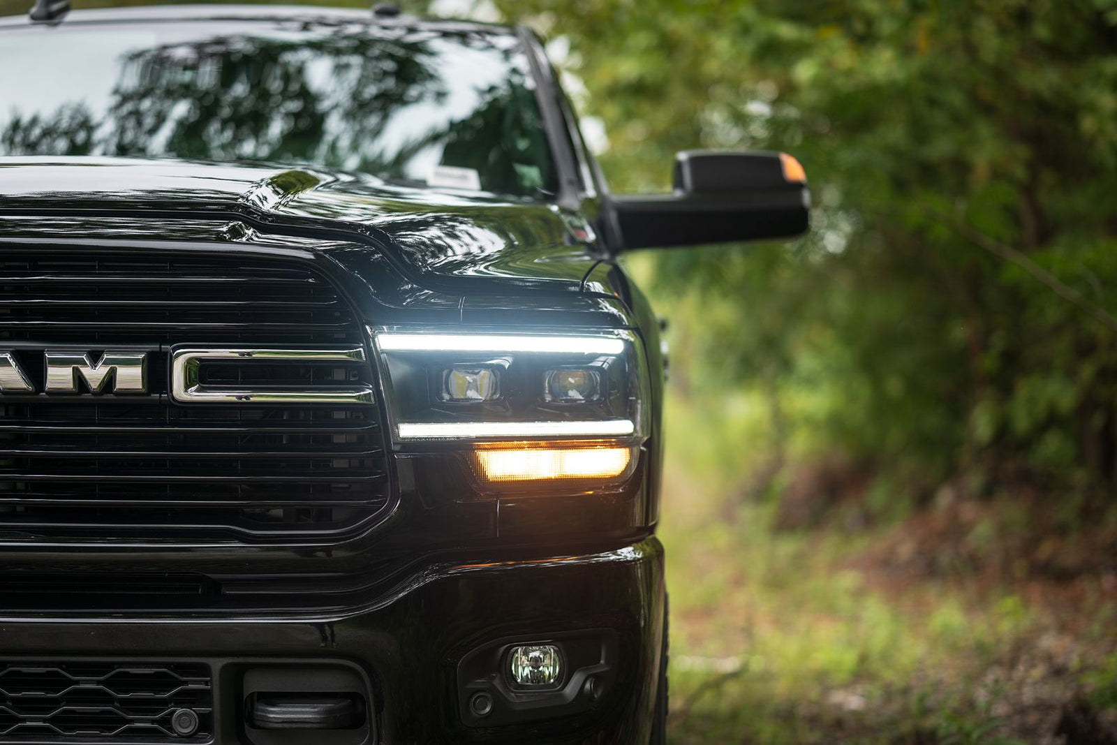19-24 Ram HD Hybrid Heads and Red Tails
