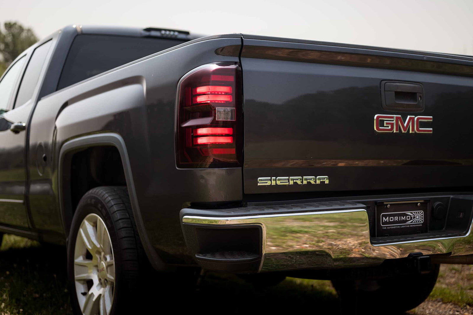 15-19 Sierra HD Heads and Red Tails OE LED Tails