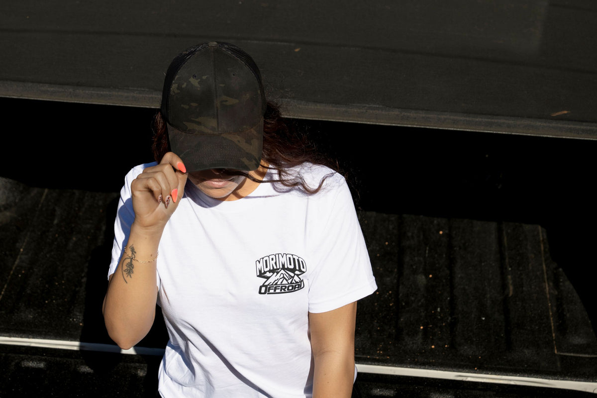 Shirt: Morimoto White/Black (Beyond the Trail / L)
