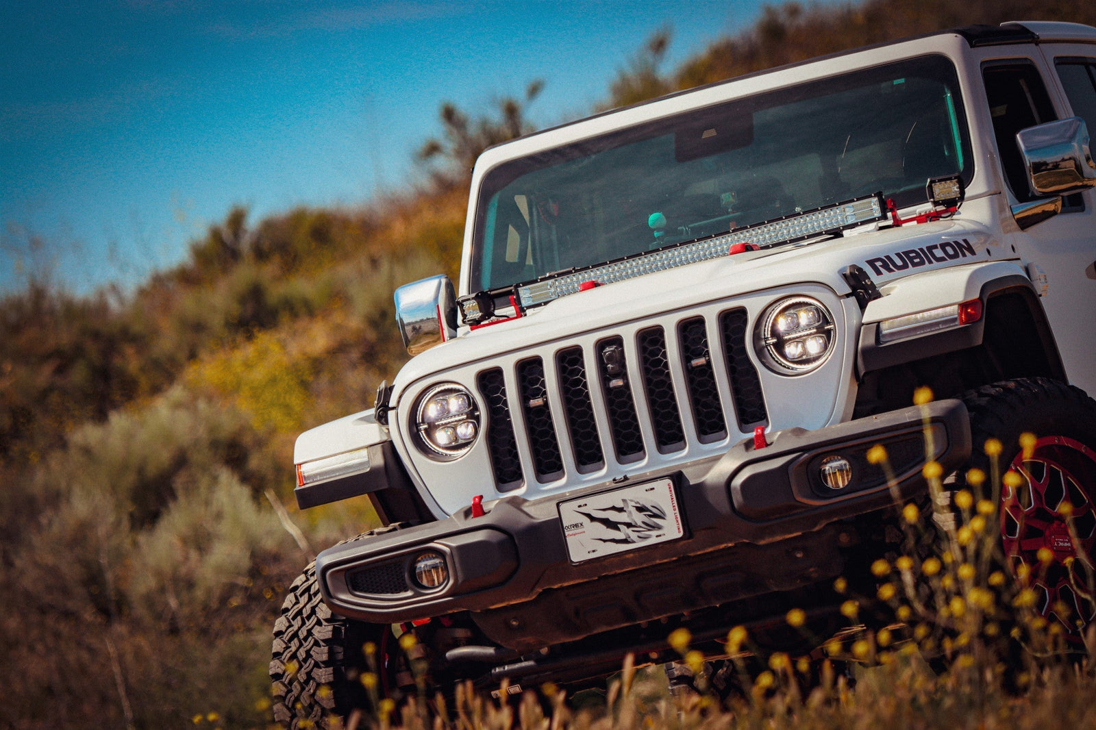 18-24 Jeep Wrangler JL/Gladiator JT NOVA-Series LED Projector Headlights Alpha-black | AlphaRex