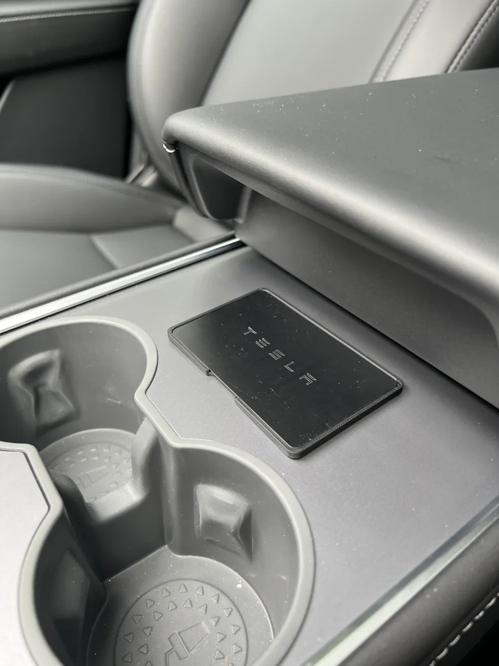 3D Printed Tesla Accessory - Tesla Key Card Holder - Legends Auto Parts