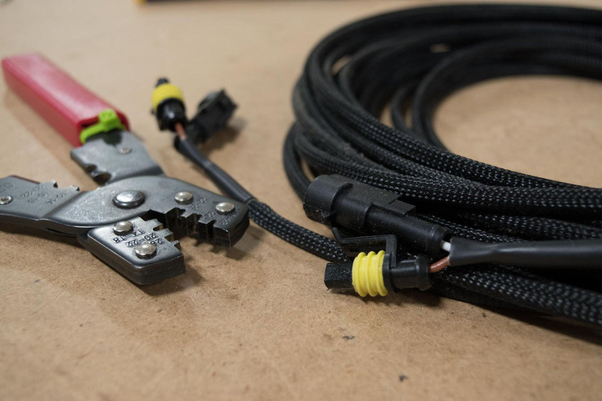 Connector: H7 Female
