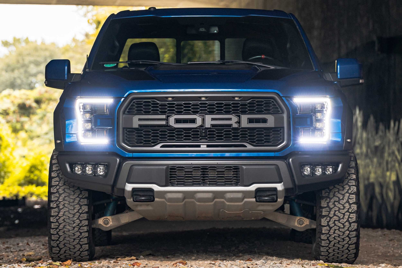 XB LED Headlights: Ford F-150 (15-17 / White DRL / Set)