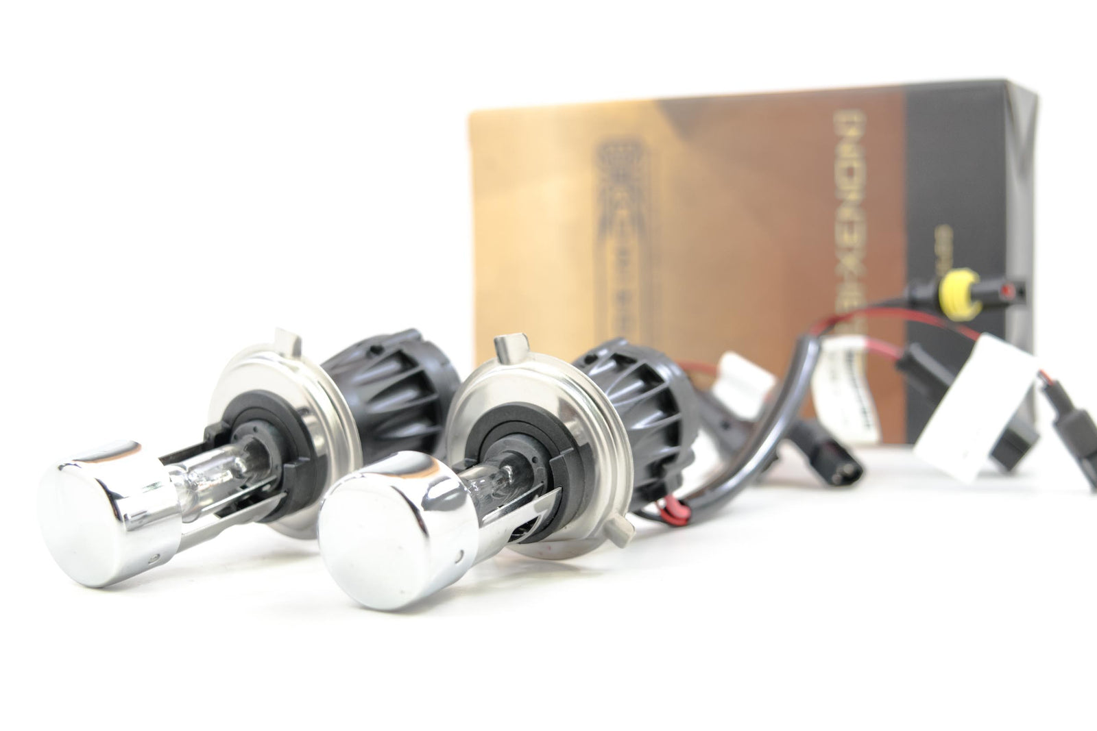 H4/9003 Bi-Xenon: XB 5000K HID Bulbs (Pair)