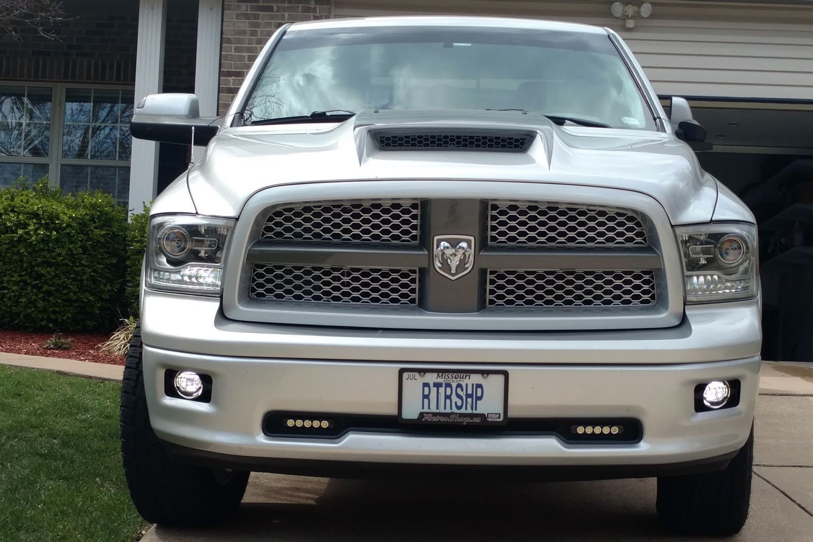 Morimoto XB LED Fogs: Type Ram Horizontal (Pair)