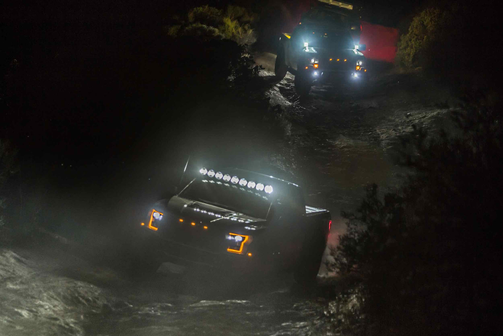Gravity LED Pro6 Light Bar: 6 Pods (39in / Spot + Flood Beam)