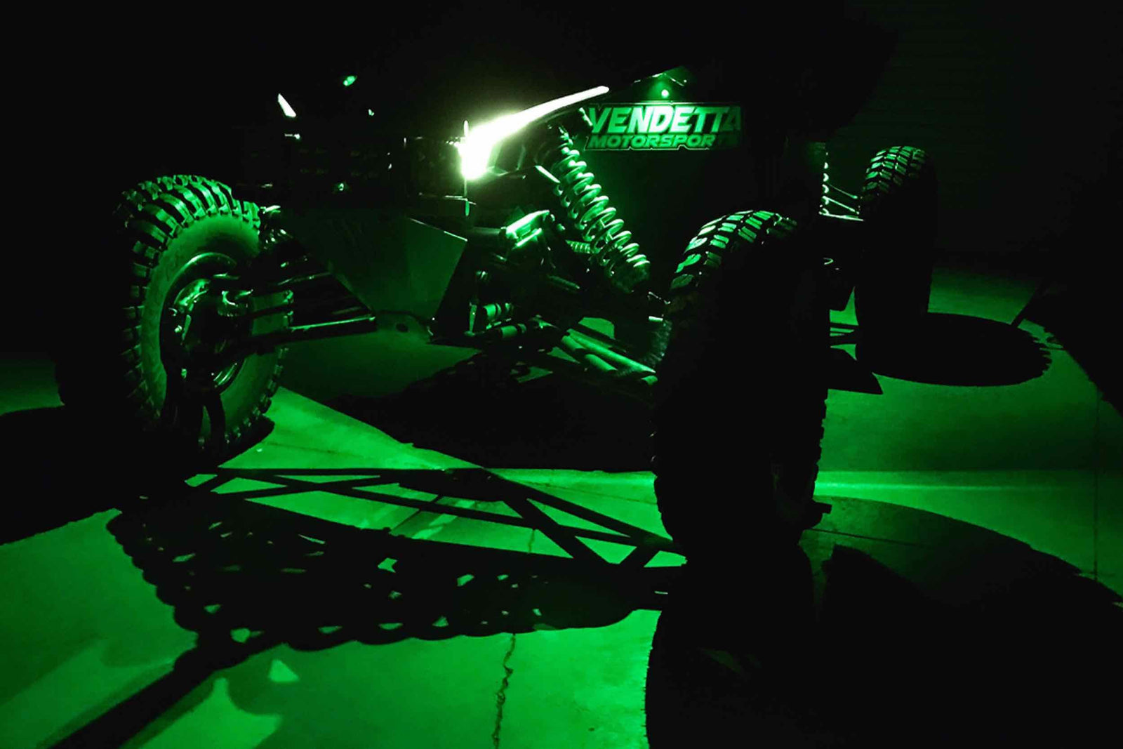 BD LED Rock Light System: (4 pcs / Green)
