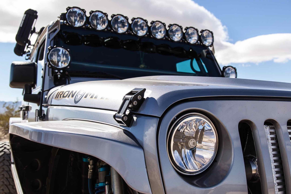 Gravity 7in LED Headlight: Jeep TJ (97-06) (Set / H4)