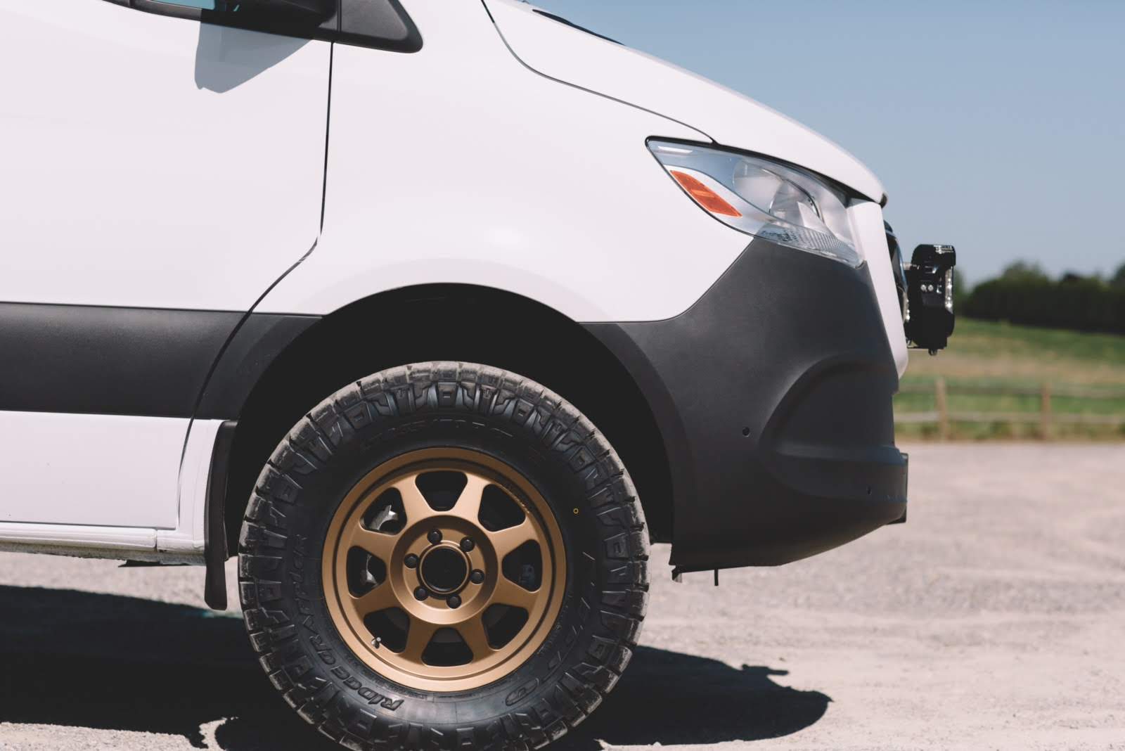 Striker Complete 2 Inch Lift Kit Sprinter 3500 2WD Sprinter 3500/3500XD (2019-2022) Van Compass