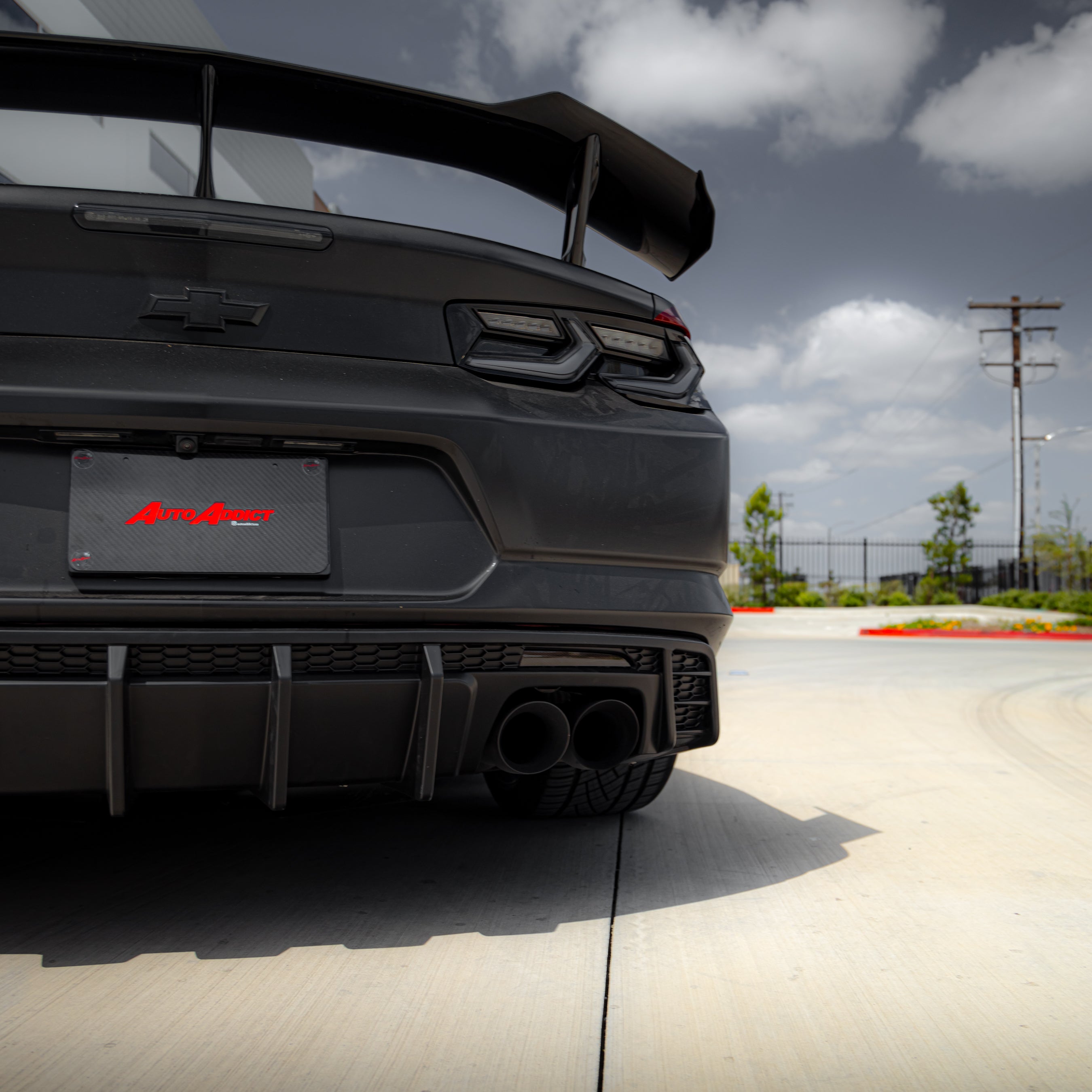 2016-2025 Chevy Camaro Evo Style Shark Fins Rear Diffuser Quad/Single Tips SS/RS/LT & ZL1 w/ Smoke Reflectors - Legends Auto Parts