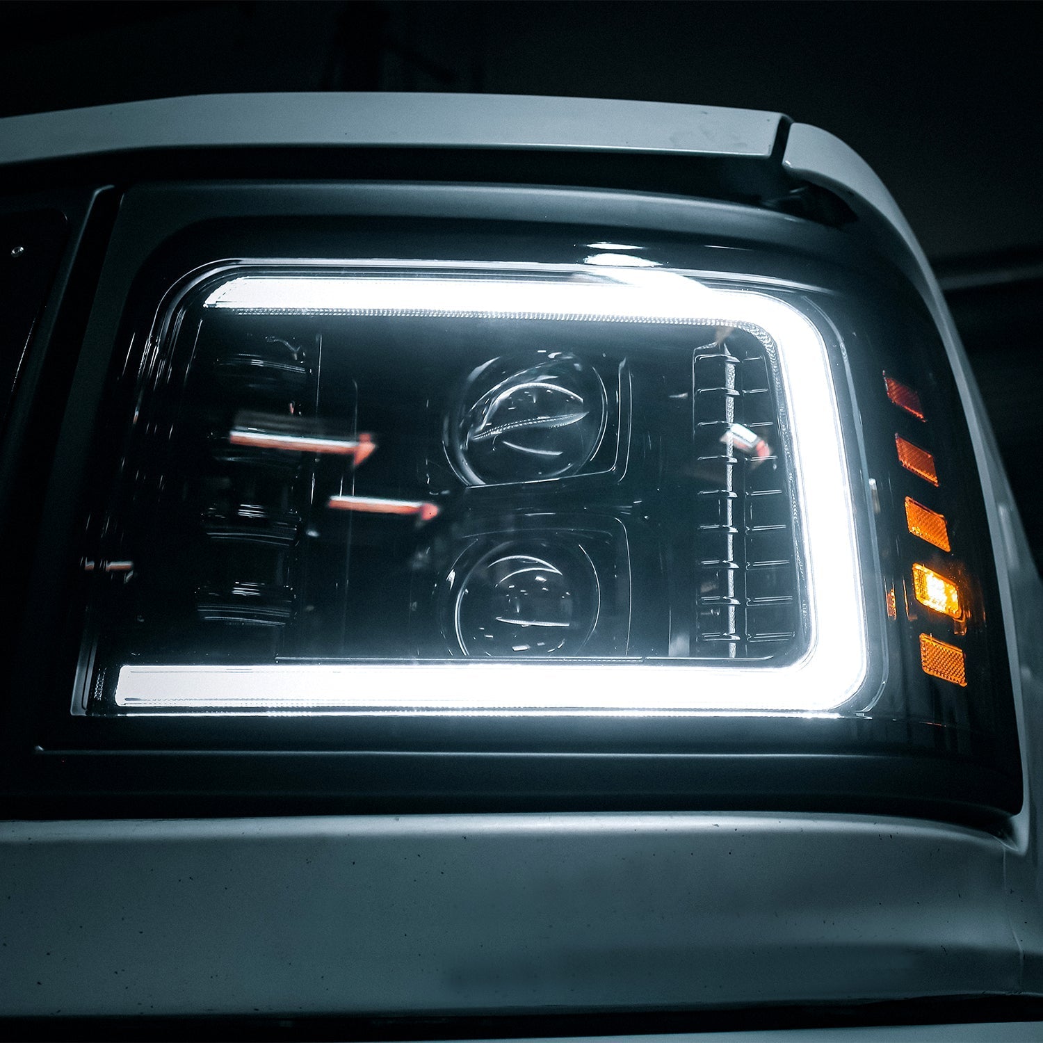 92-96 Ford F-Series/Bronco LUXX-Series LED Projector Headlights Alpha-Black | AlphaRex