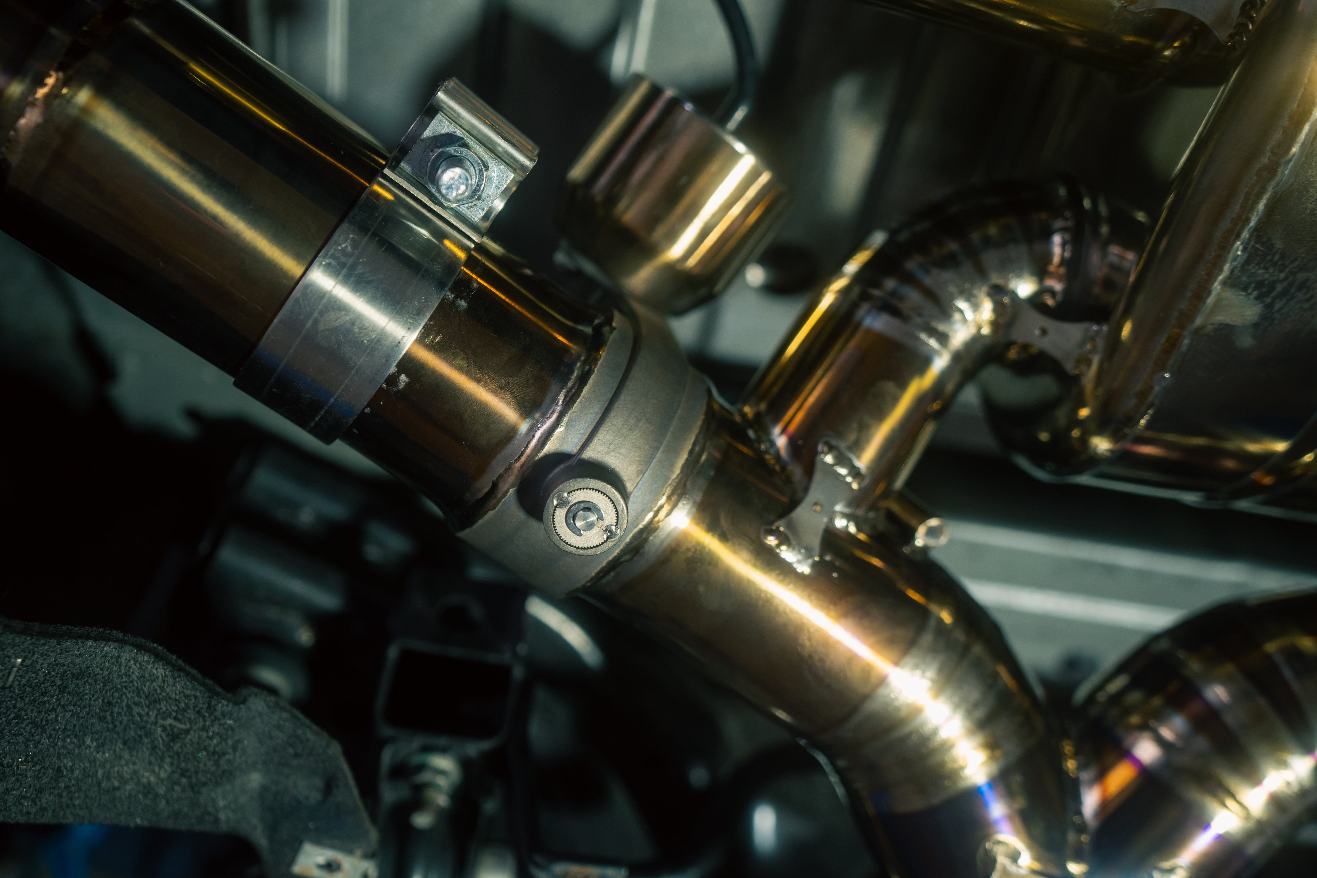 Nissan GTR R35 Valved Sport Exhaust System - Legends Auto Parts