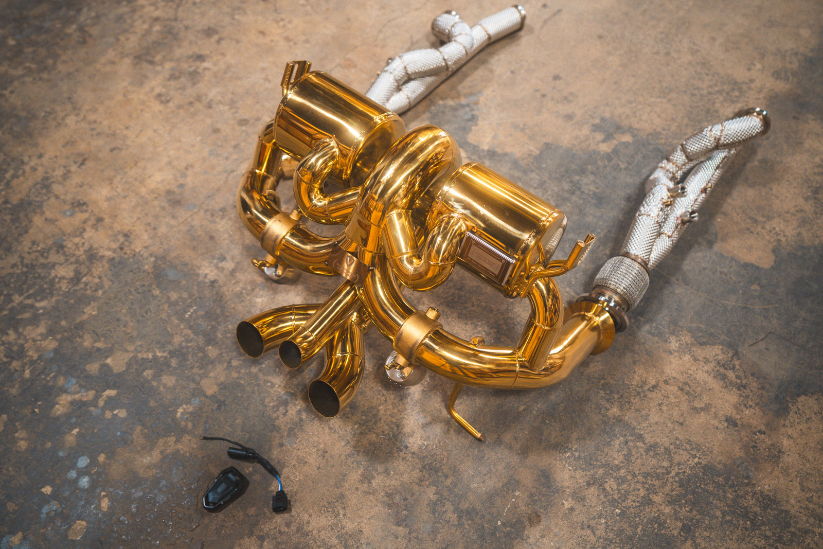 Lamborghini Aventador LP700 / S / SV Valved Sport Exhaust System - Legends Auto Parts