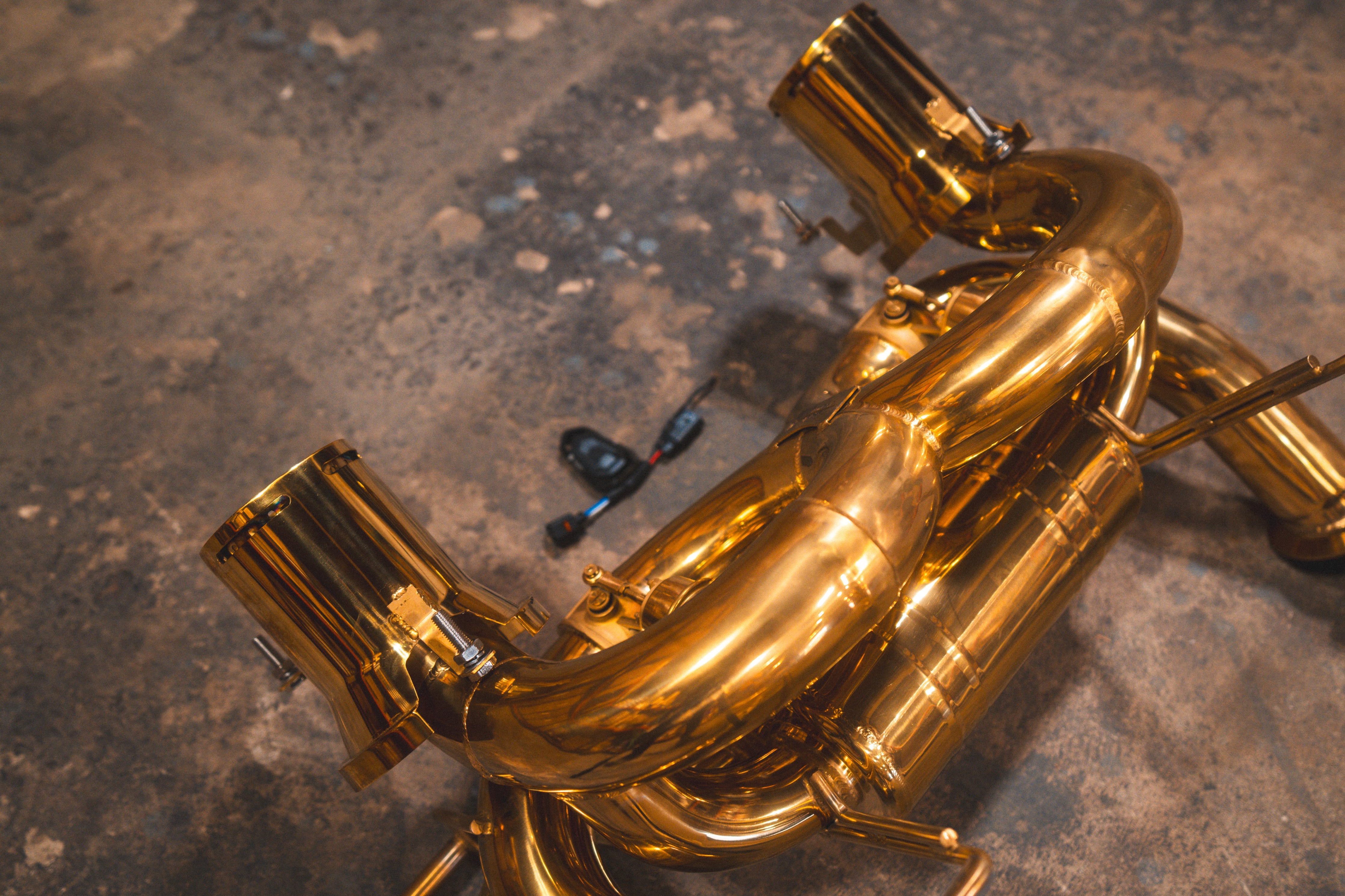 Lamborghini Aventador SVJ/Ultimae Valved Sport Exhaust System - Legends Auto Parts