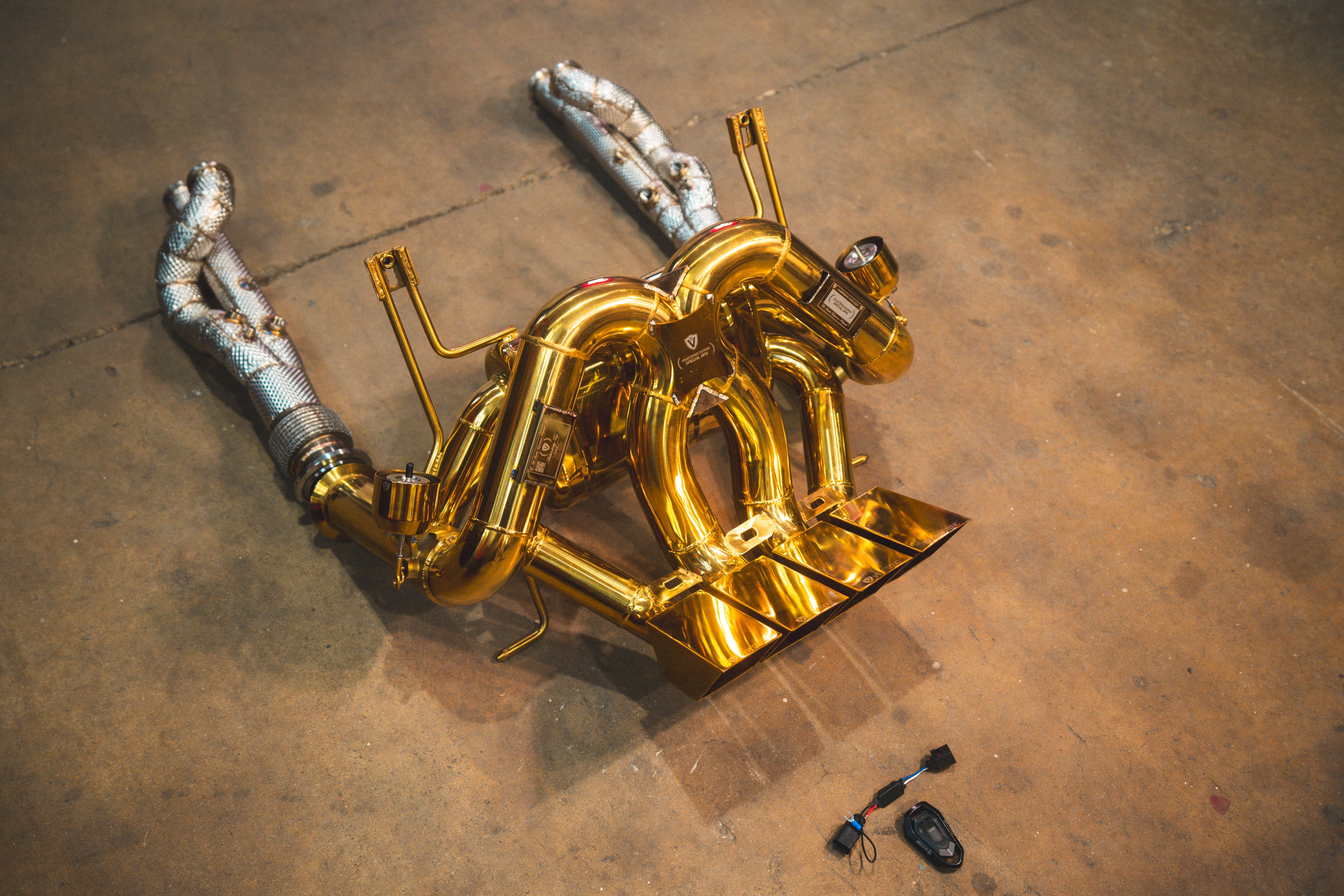 Lamborghini Aventador LP700 / S / SV Valved Sport Exhaust System - Legends Auto Parts