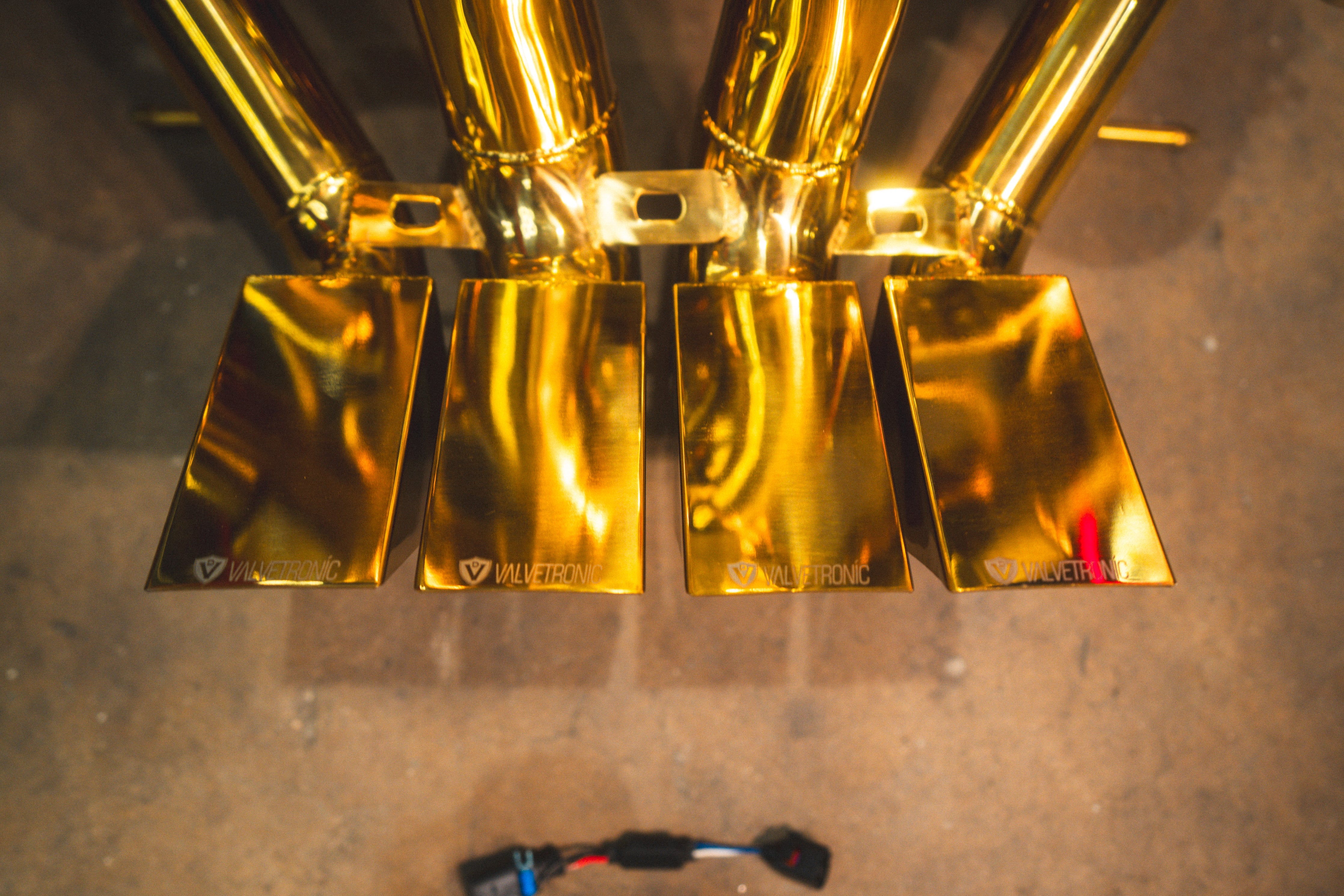 Lamborghini Aventador LP700 / S / SV Valved Sport Exhaust System - Legends Auto Parts