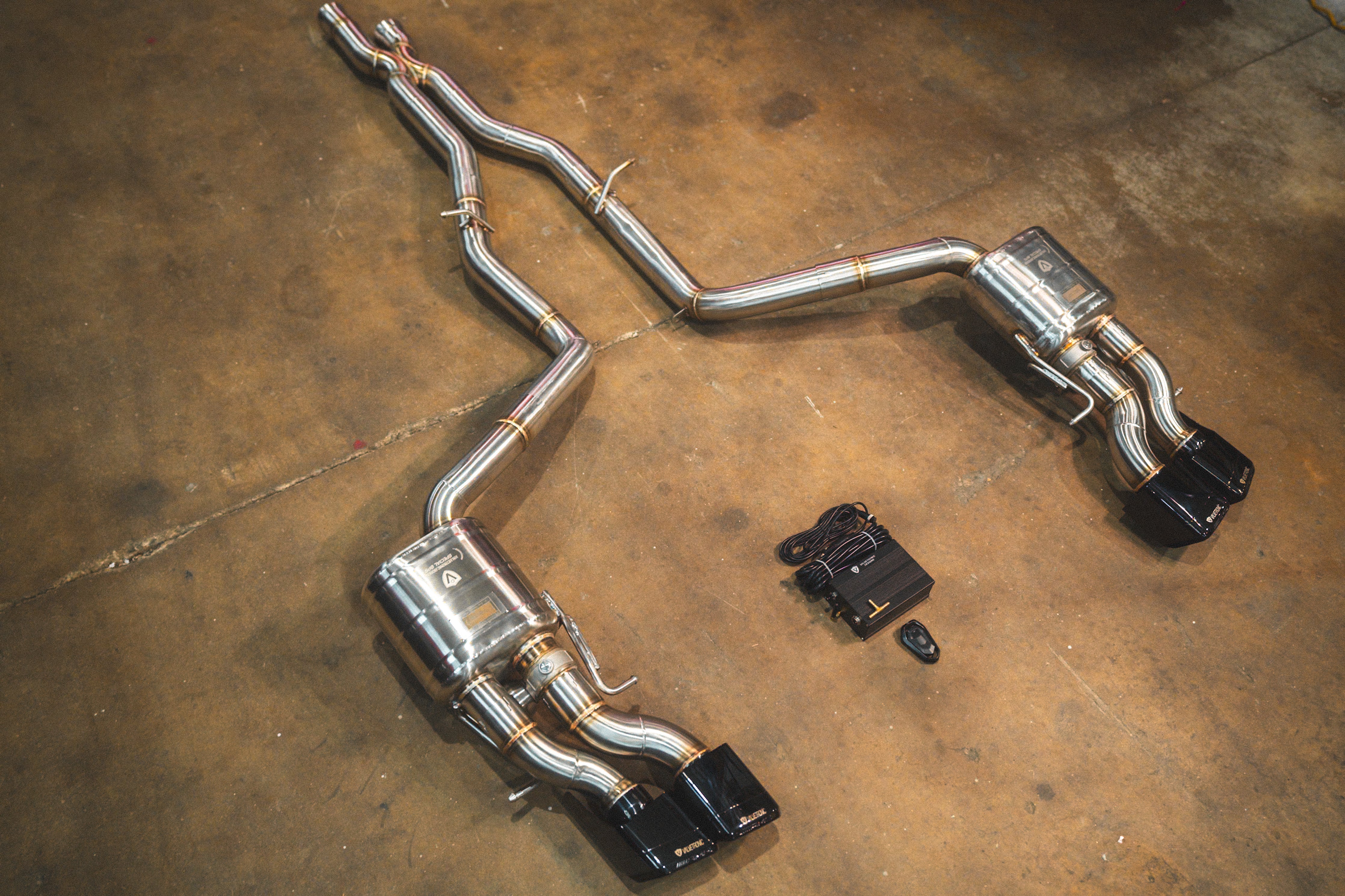 Mercedes W218 CLS63 AMG Valved Sport Exhaust System - Legends Auto Parts