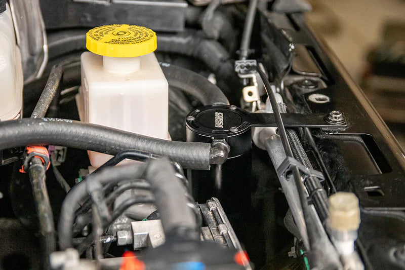 Corsa Performance - Aluminum Oil Catch Can w/ Bracket | 2018-24 Jeep Wrangler JL/JLU, Gladiator JT 3.6L - Legends Auto Parts
