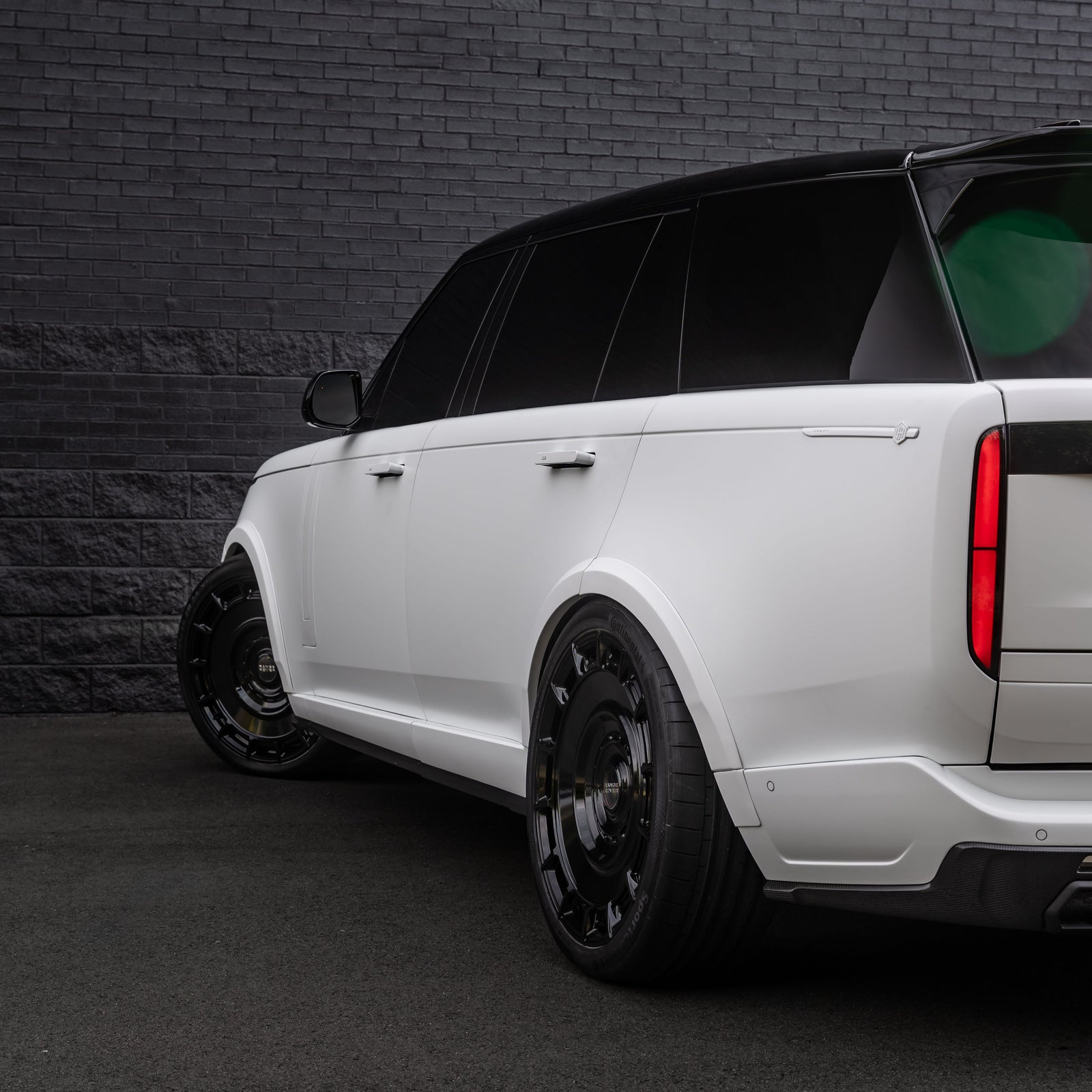 Urban Automotive - Fully Body Kit Range Rover L460 - Legends Auto Parts