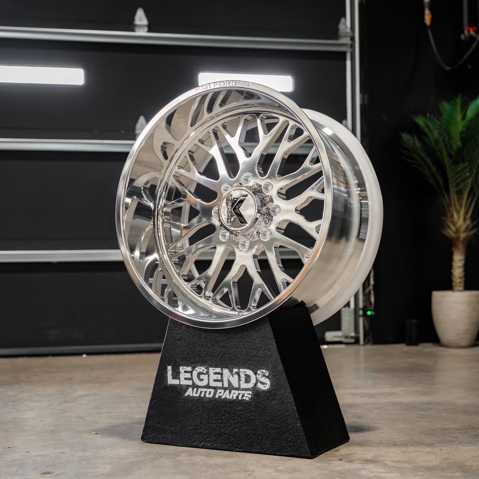 KG1 Forged BUCKLER - Legend Series