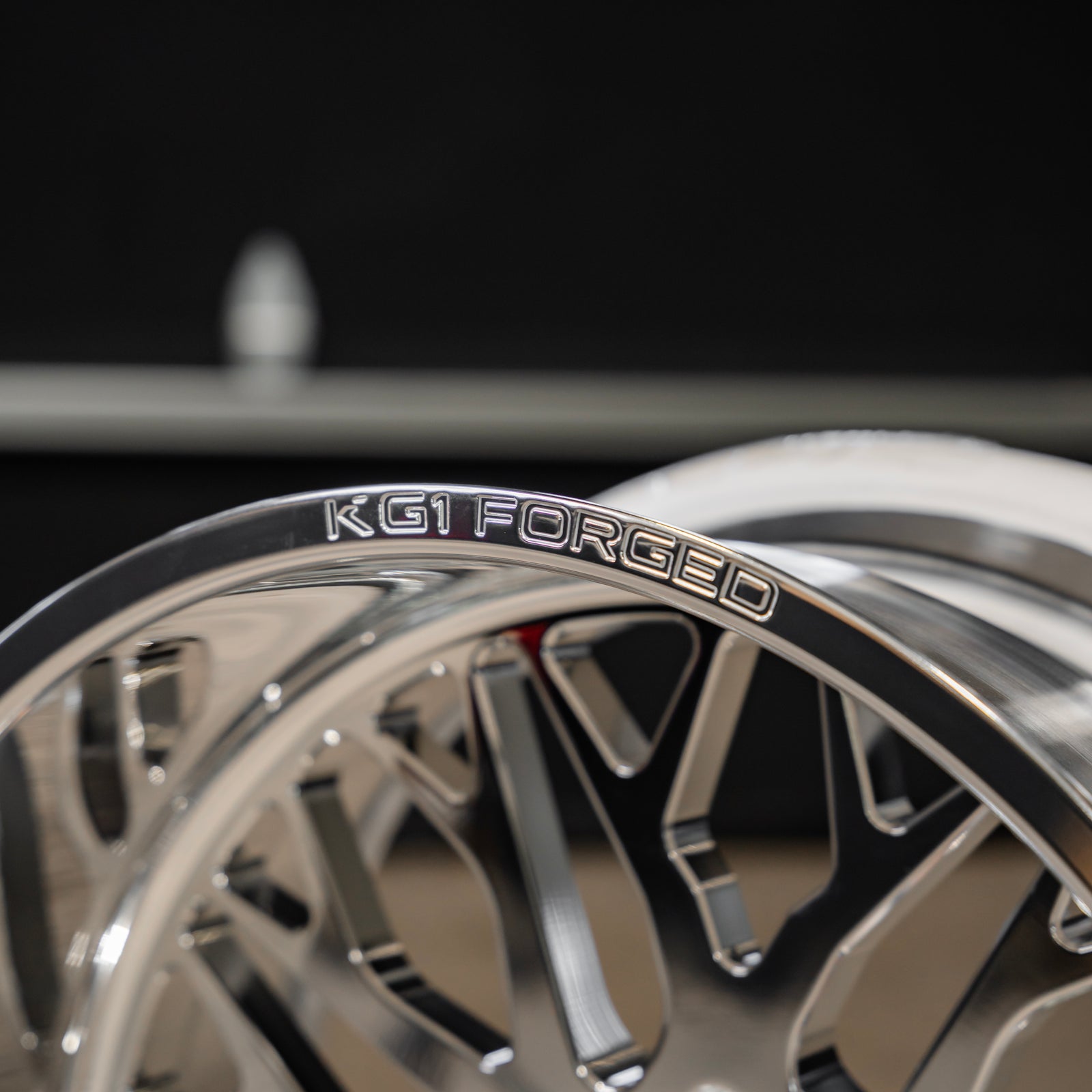 KG1 Forged BUCKLER - Legend Series