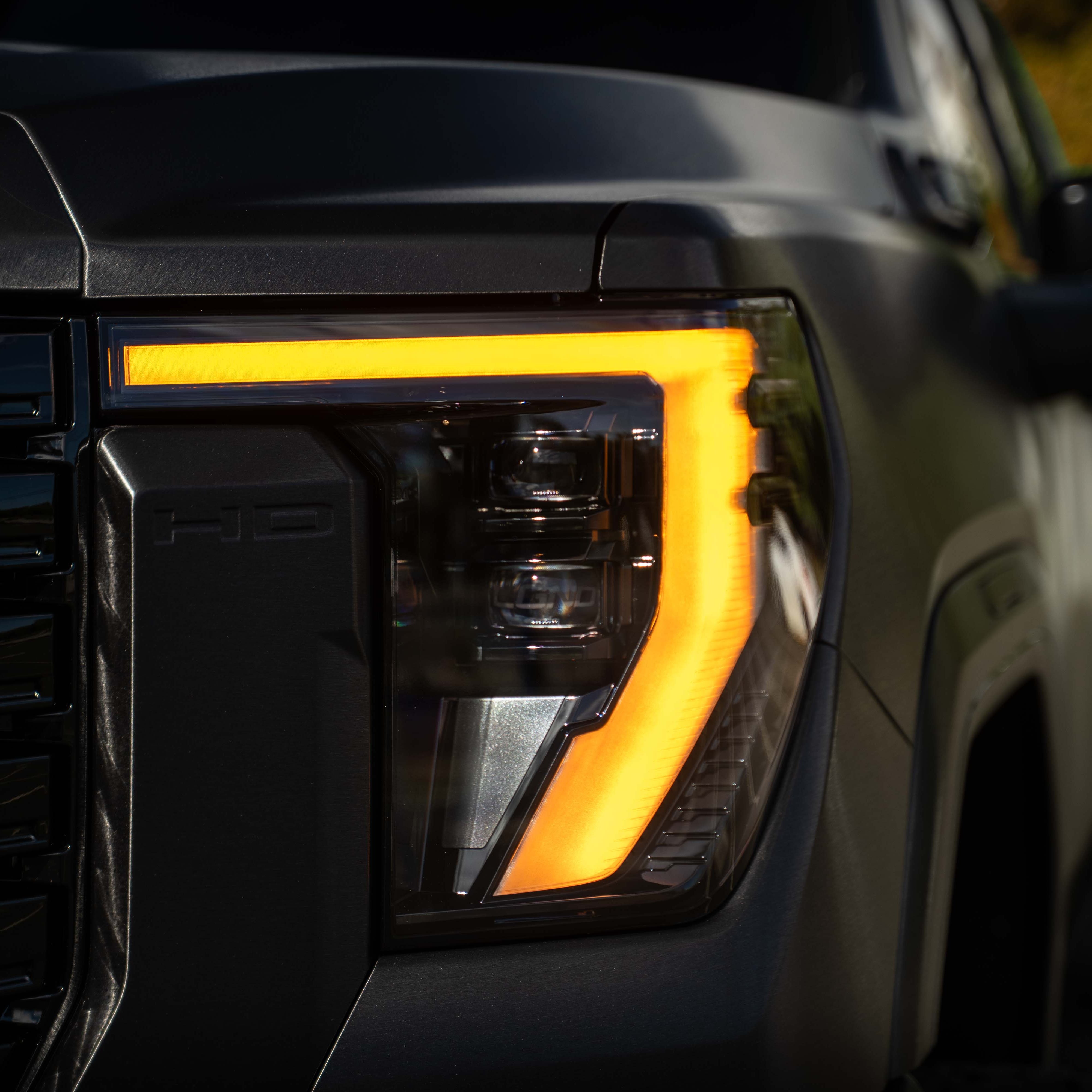 2023 - 2026 GMC Sierra AT4 / Denali 2500/3500 Custom OEM Headlights - Legends Auto Parts