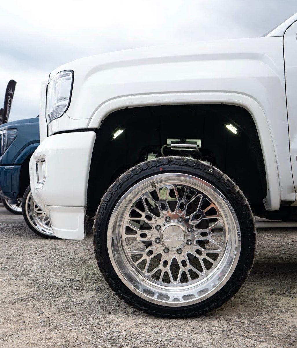 2014-2019 Sierra HD / Silverado HD Showoff 3-Inch LOADED Leveling Kit