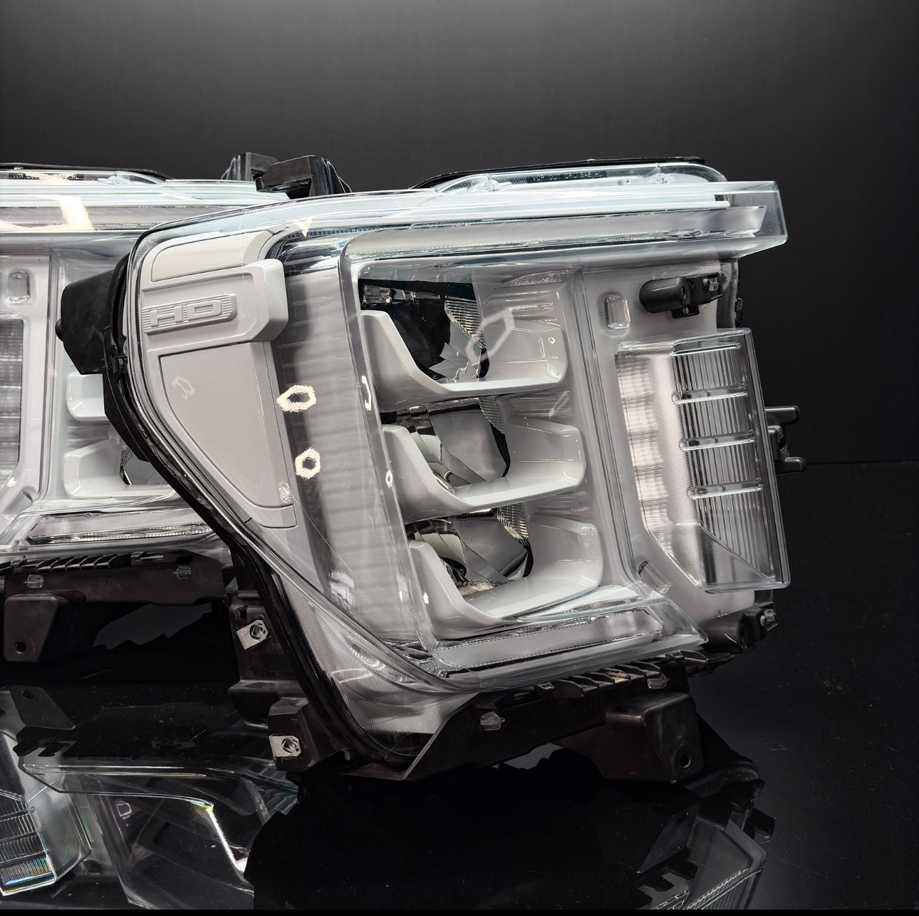 2019 - 2022 GMC Sierra Denali 1500 / 2500 / 3500 Custom OEM Headlights