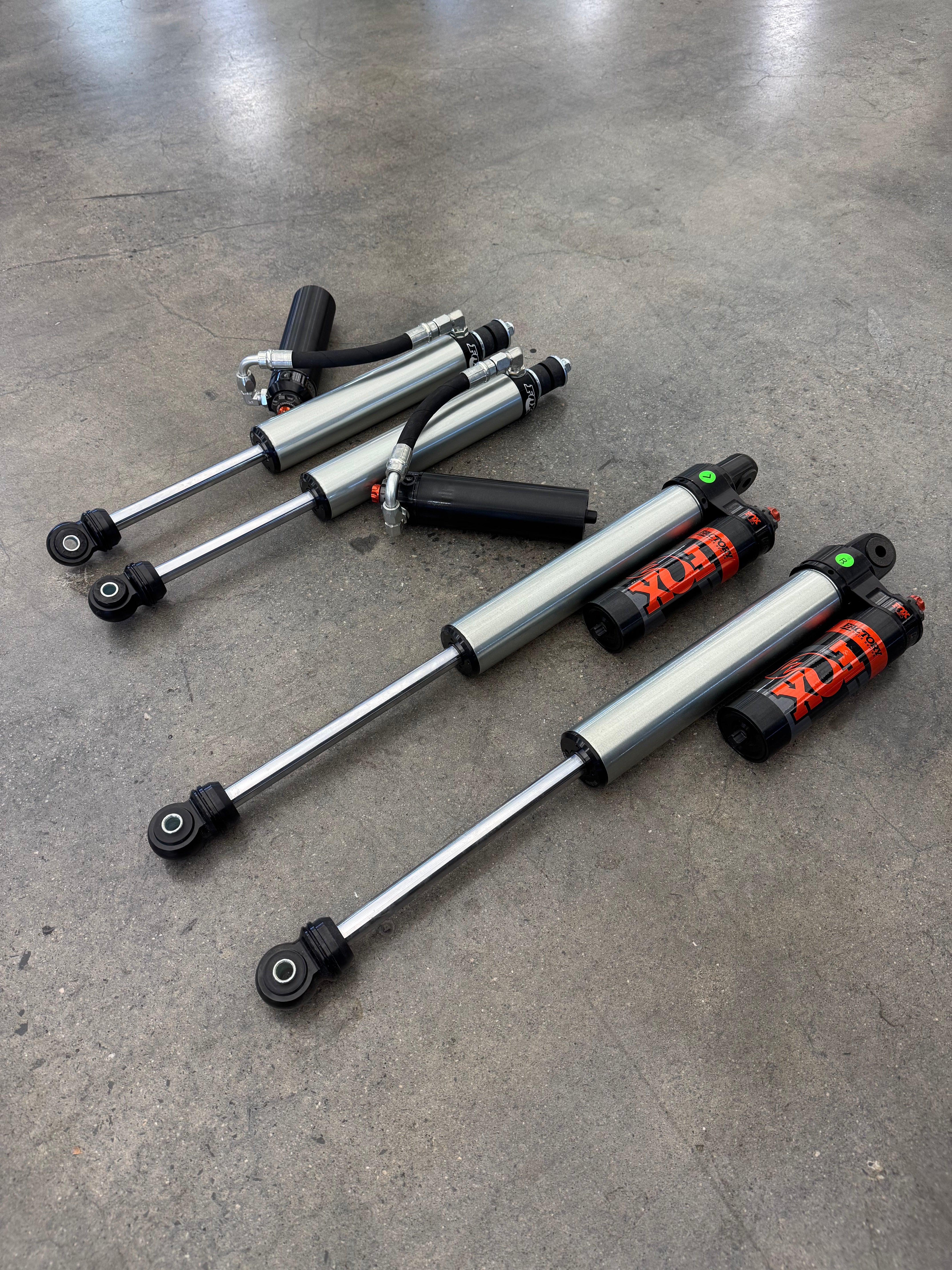 2015-2025 FORD F250/F350/F450 FOX 2.5 Performance Elite Adjustable w/ Reservoir Shocks - Set