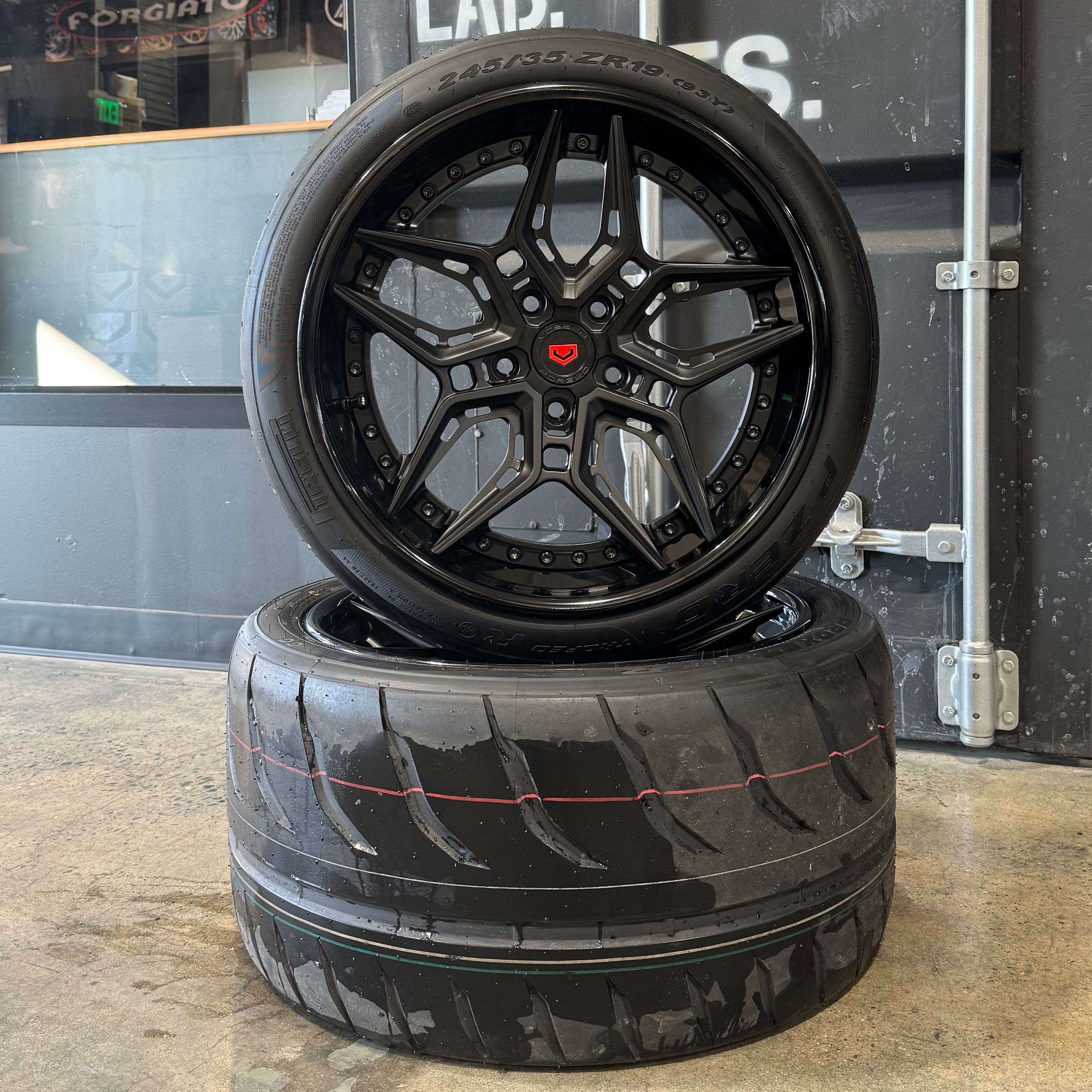 C6/C7 CORVETTE - Vossen EVO-4R Pre-Mounted on Toyo R88R & Pirelli Trofeo R Tires