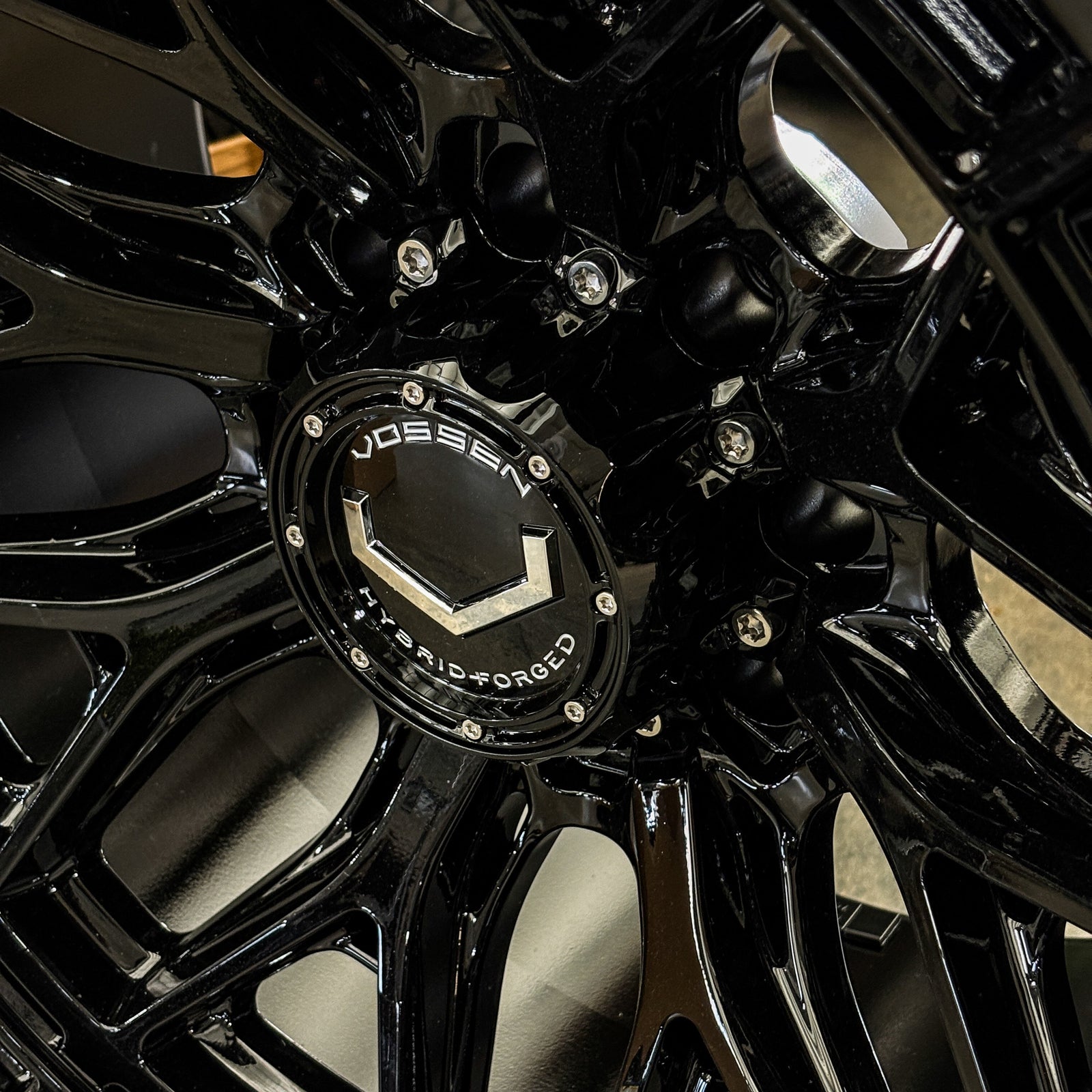 22x12 Vossen HFX-1 8x6.5 On 305/35R22 Venom Ragnrok GTS Wheel/Tire Package