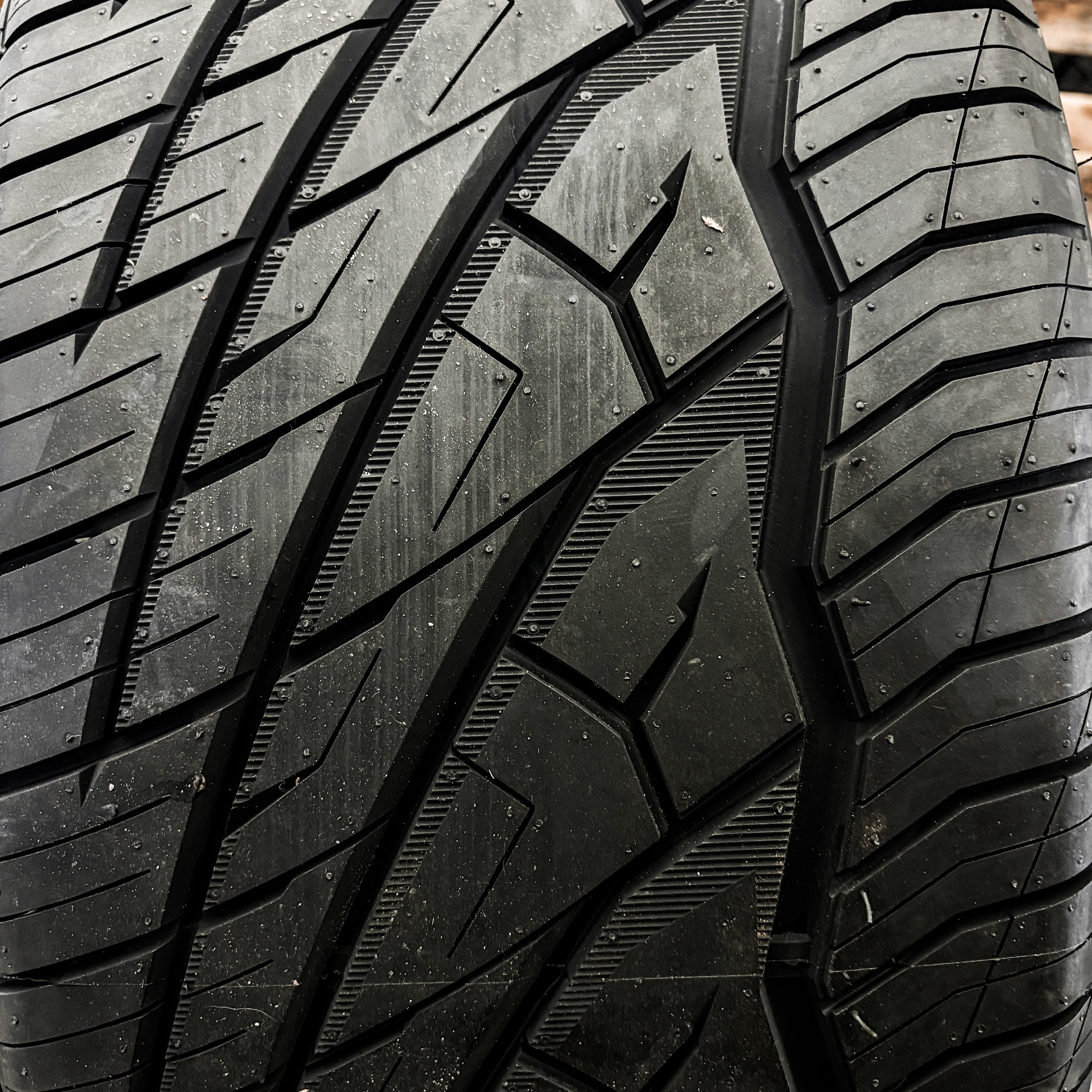 22x12 Vossen HFX-1 8x6.5 On 305/35R22 Venom Ragnrok GTS Wheel/Tire Package