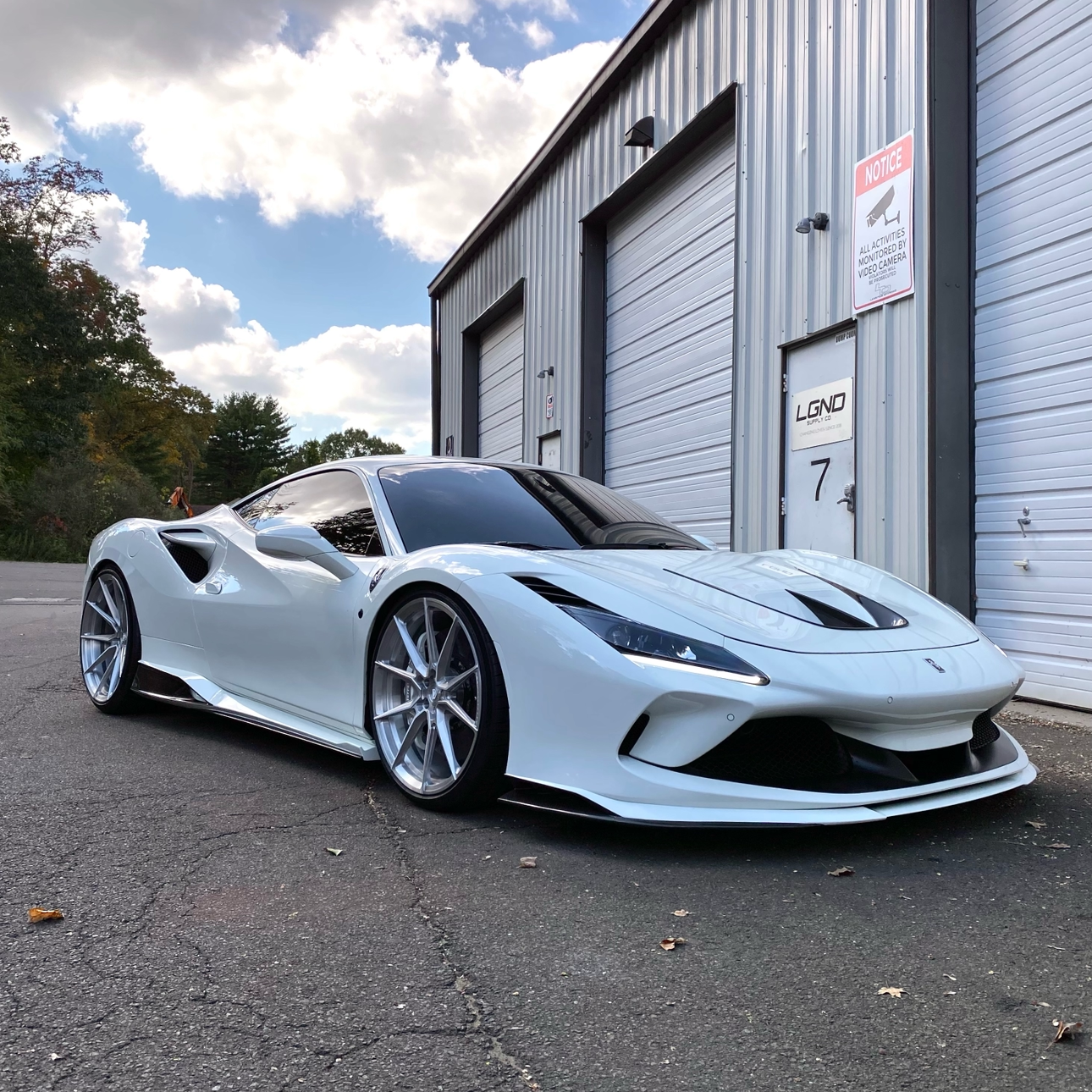 Ferrari F8-Side Skirts - Legends Auto Parts