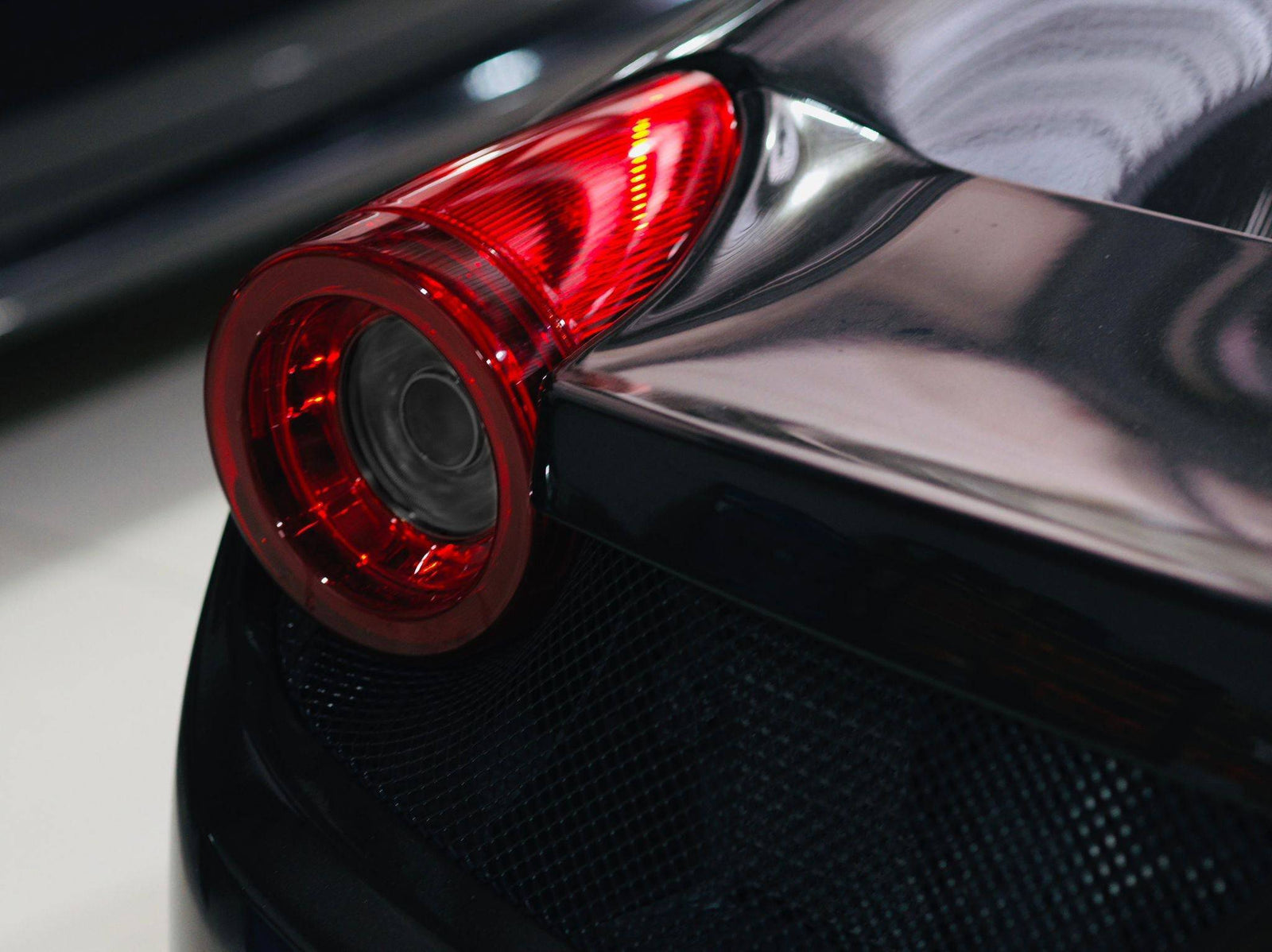 10-15 Ferrari 458 NOVA-Series Prismatic LED Tail Lights - Red Smoke