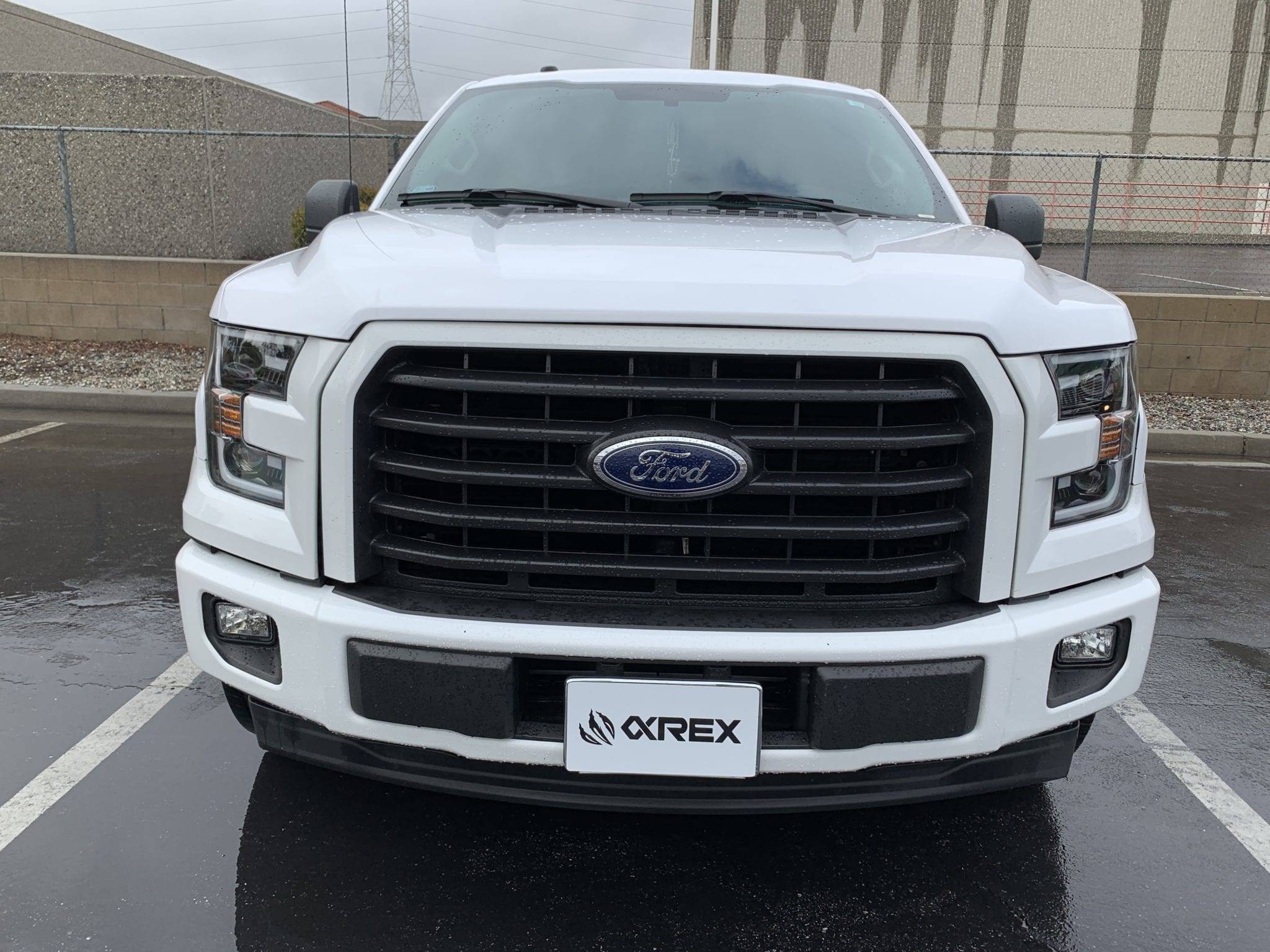 15-17 Ford F150 / 17-20 Ford F150 Raptor LUXX-Series LED Projector Headlights Jet Black - Legends Auto Parts