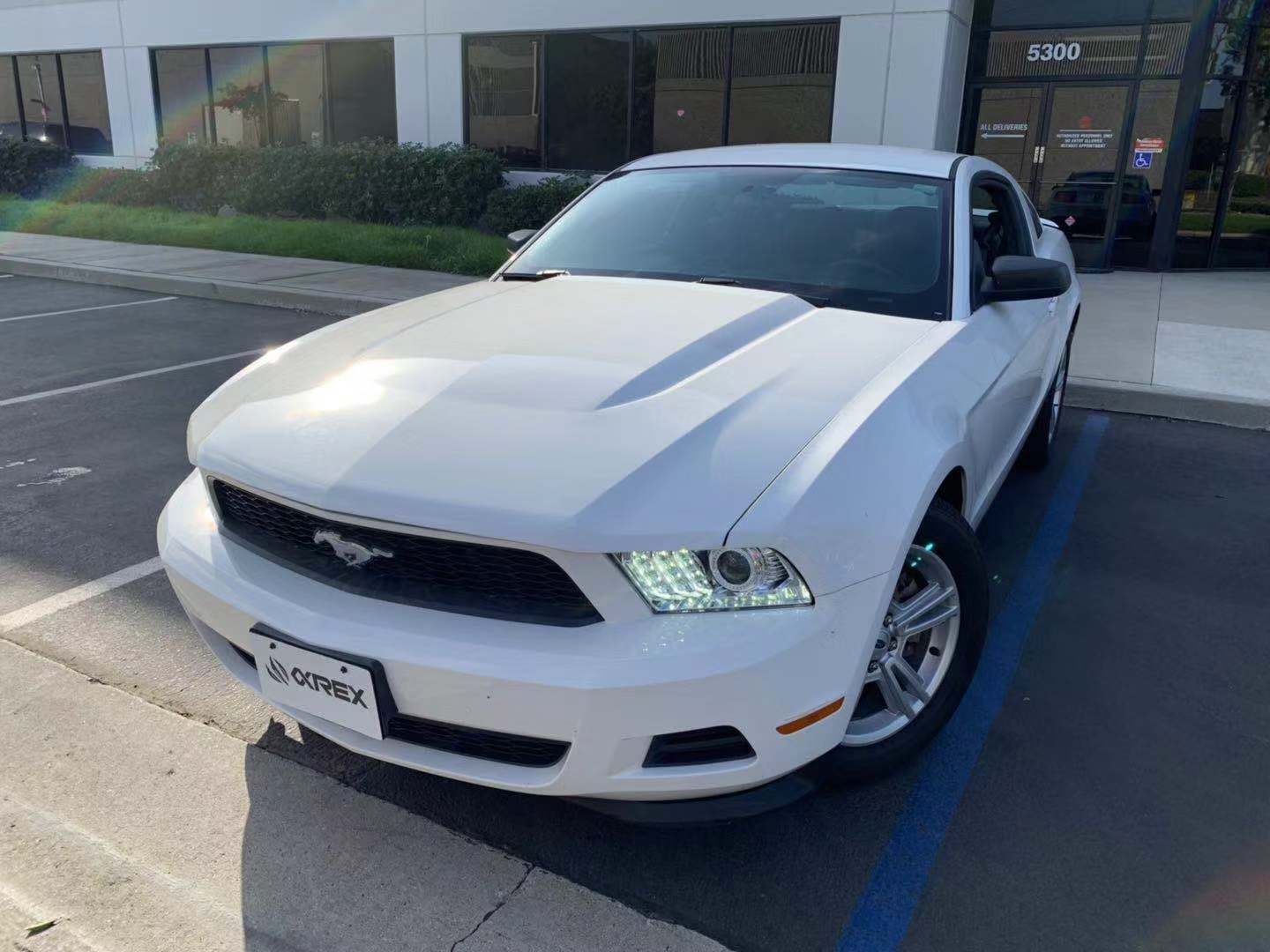 10-12 Ford Mustang LUXX-Series LED Projector Headlights Chrome - Legends Auto Parts