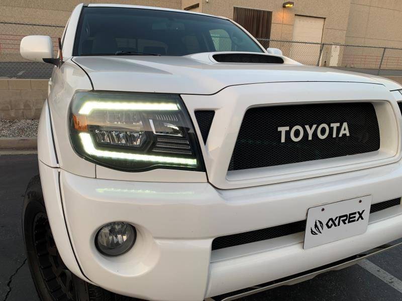 05-11 Toyota Tacoma LUXX-Series LED Crystal Headlights Alpha-Black - Legends Auto Parts