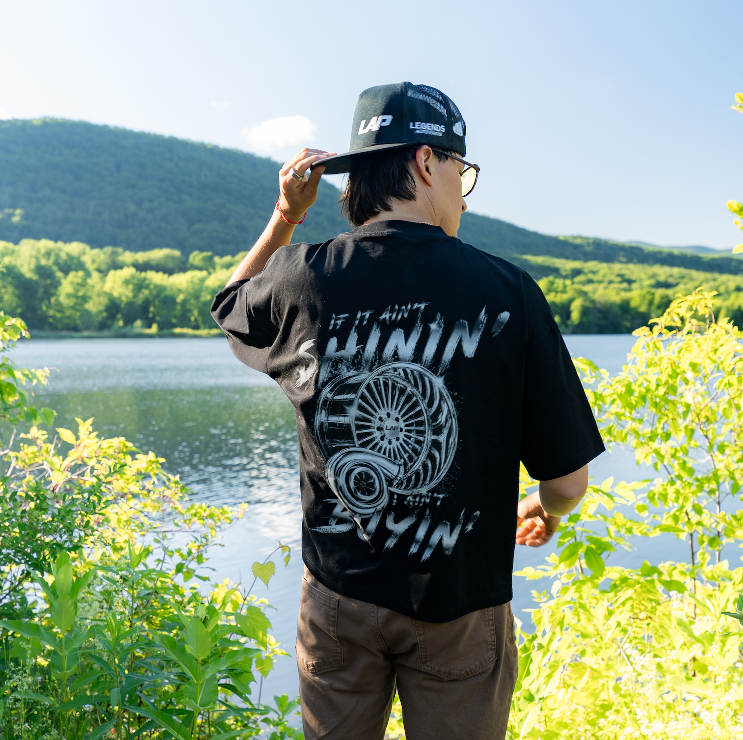 Shinin & Buyin Boxed Crop