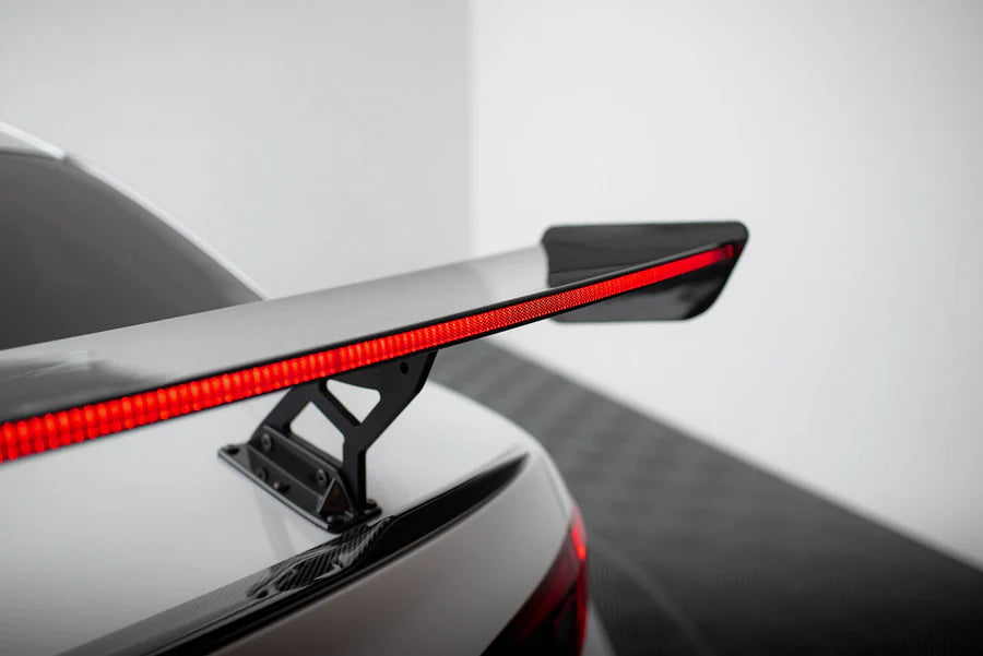 Maxton Design - Carbon Spoiler + Led Alfa Romeo Giulia Quadrifoglio