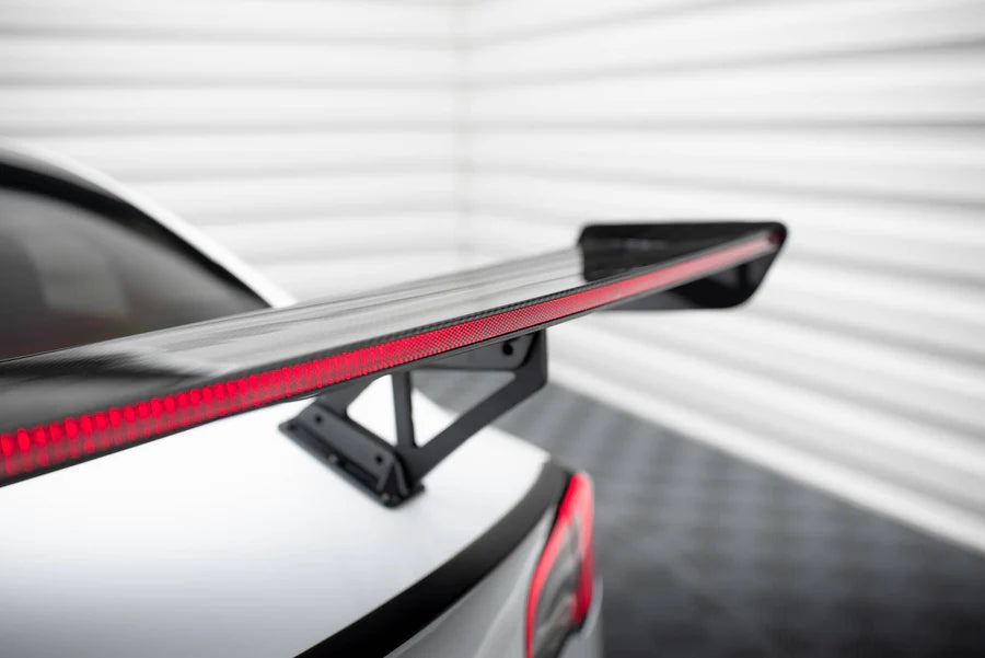 Maxton Design - Carbon Spoiler + Led Tesla Model 3