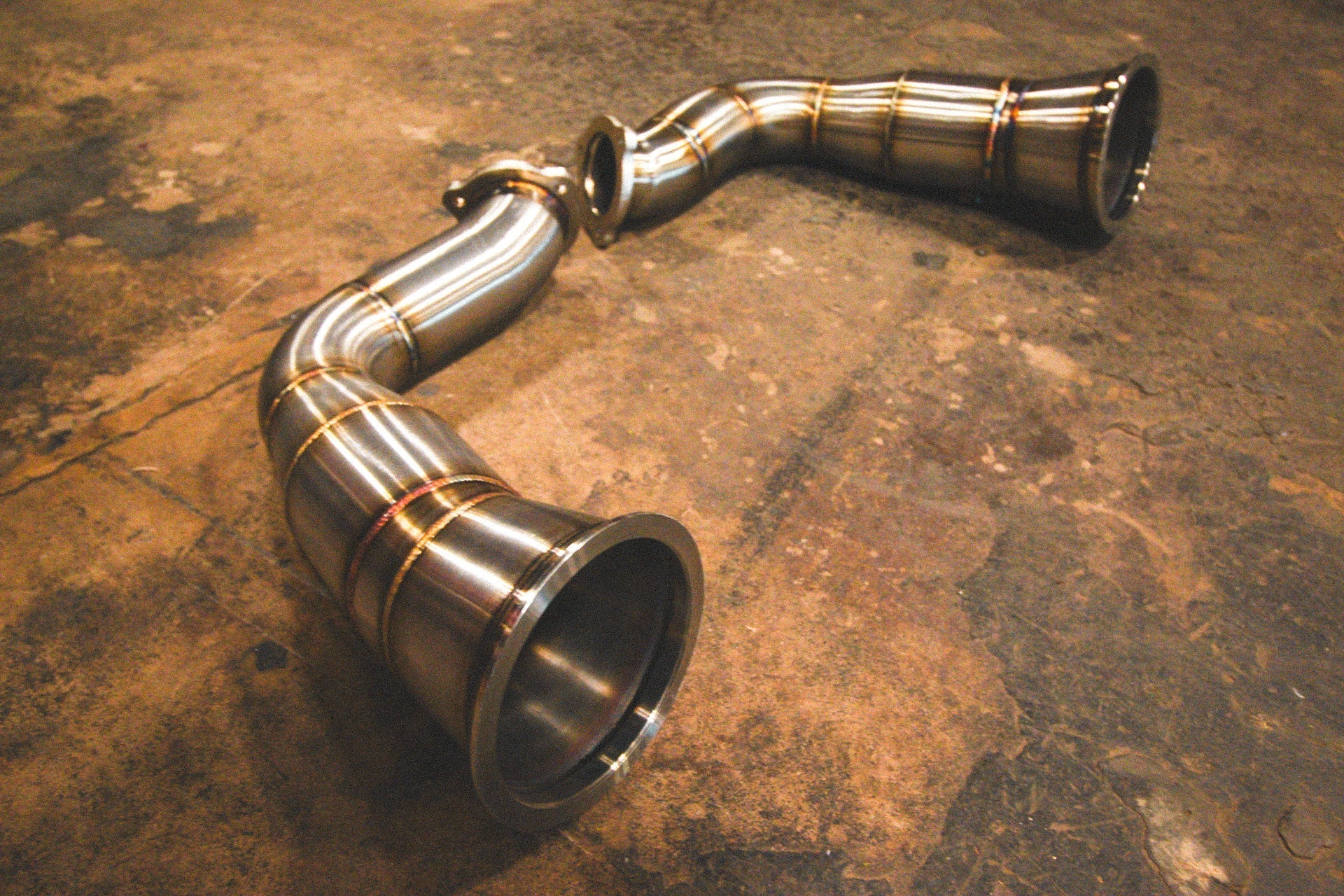 Lamborghini Urus Valved Sport Exhaust System - Legends Auto Parts