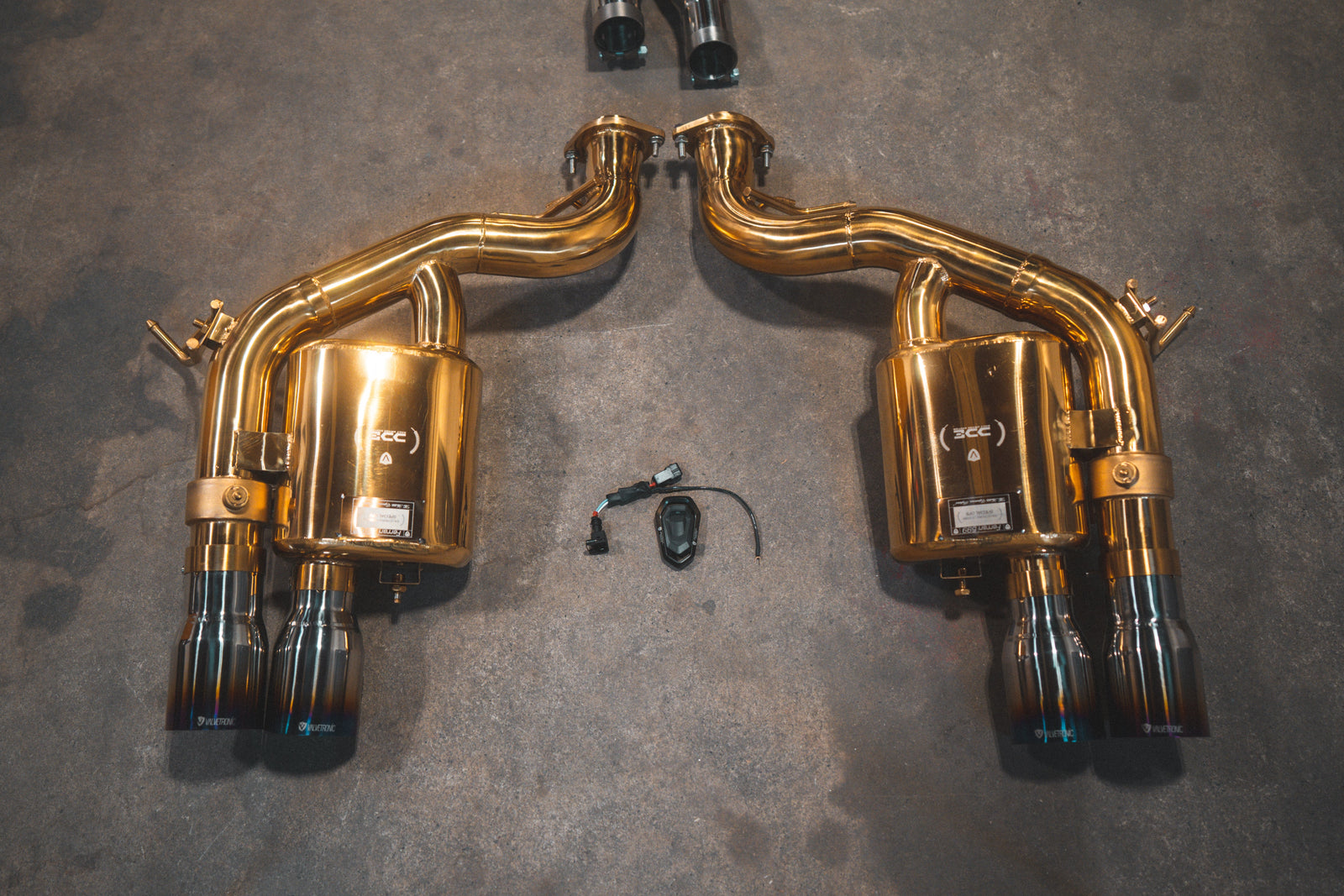 Valvetronic Ferrari 599 RACE F1 Valved Exhaust system - Legends Auto Parts