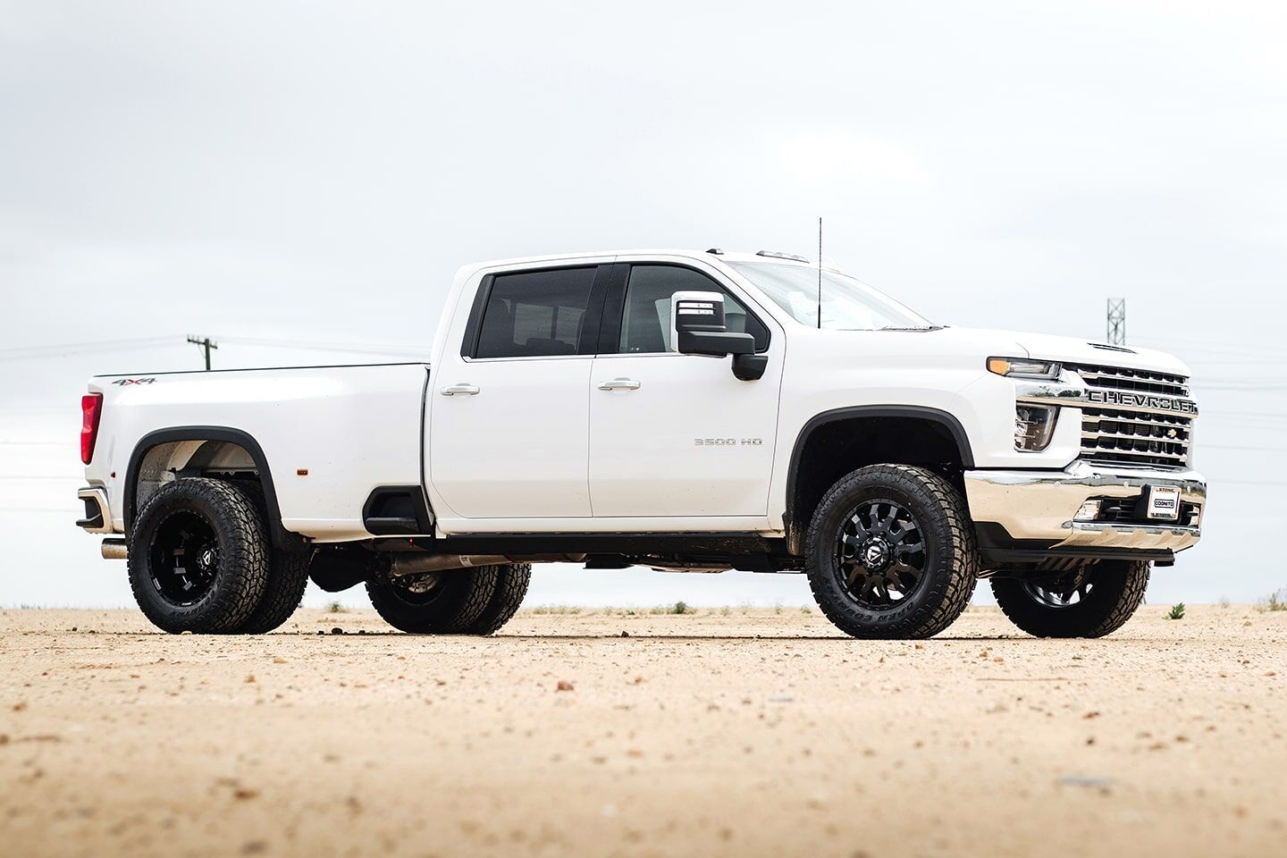 Cognito 3-Inch Performance Leveling Kit With 2.0 IFP Shocks For 20-25 Silverado/Sierra 2500/3500 2WD/4WD - Legends Auto Parts