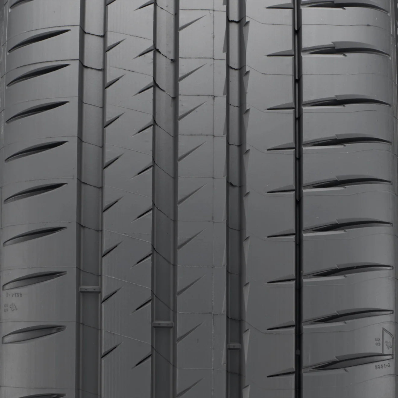 Michelin Pilot Sport 4S | 335/25ZR22 - Legends Auto Parts