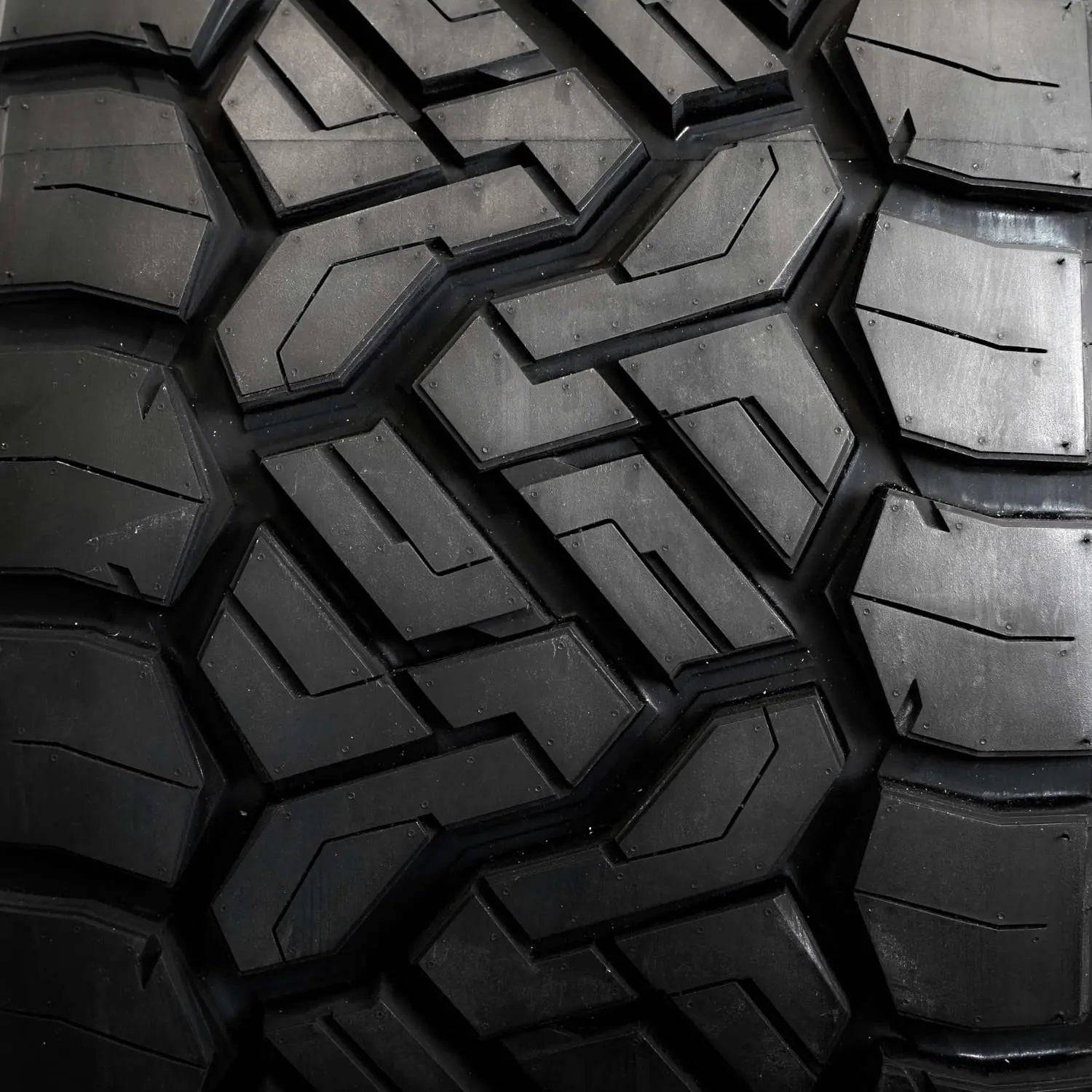 Nitto Recon Grappler A T 305 35R24XL  (32.4x12R24)